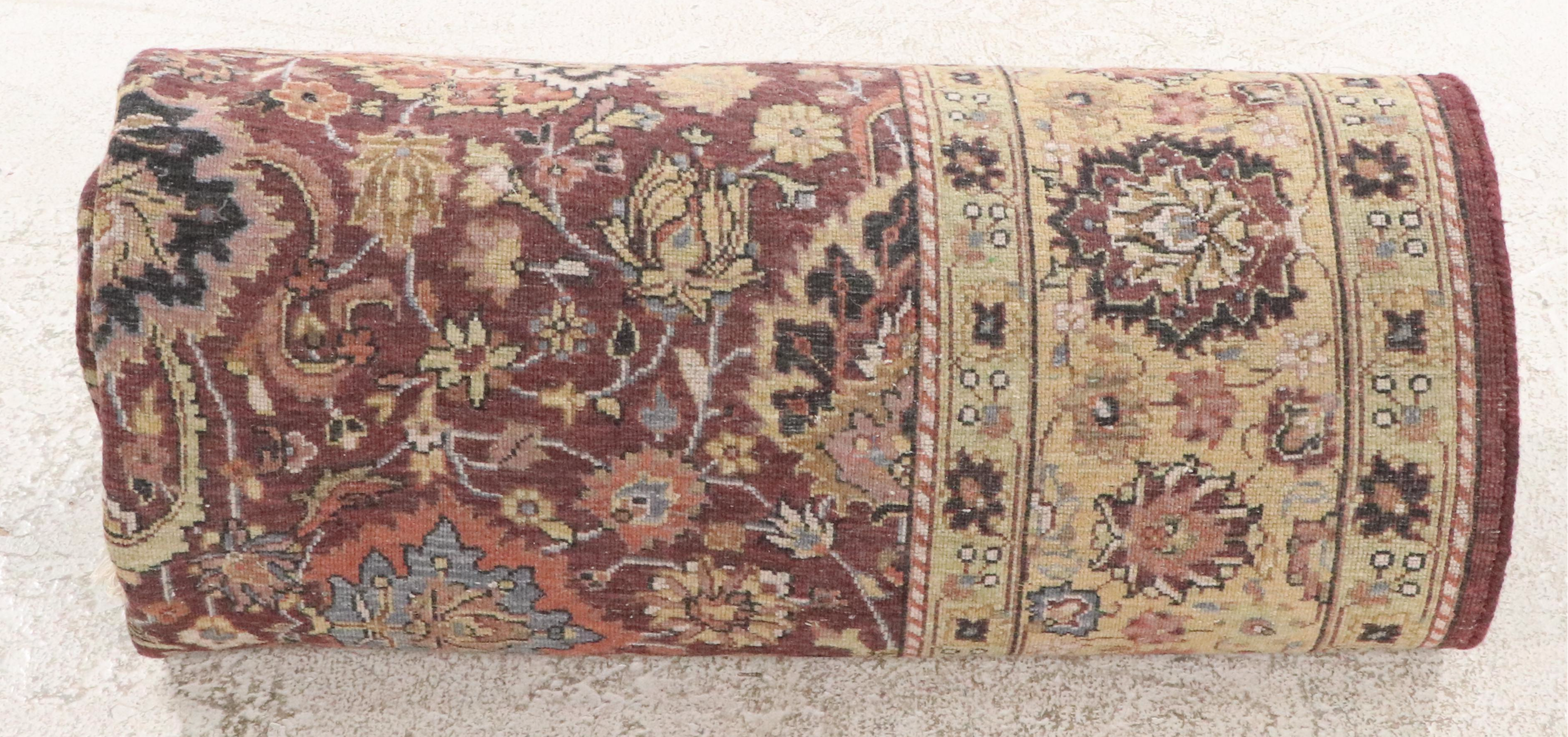 5'9 x 9'2 Hand-Knotted Indian Agra Area Rug