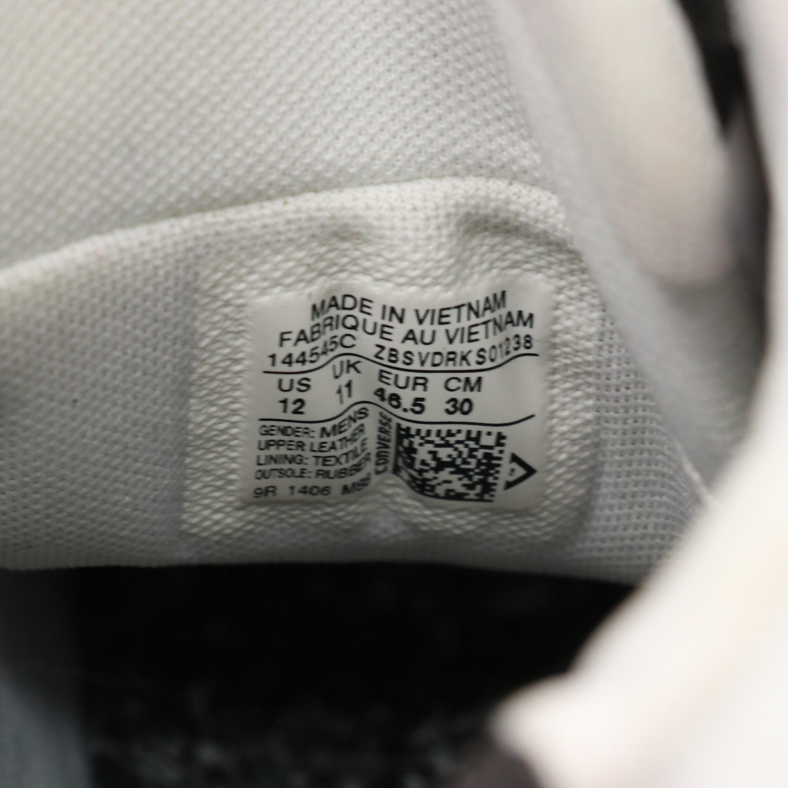 Boston Celtics Larry Bird Chalk Line Jacket with Converse Weapon Mid Sneakers