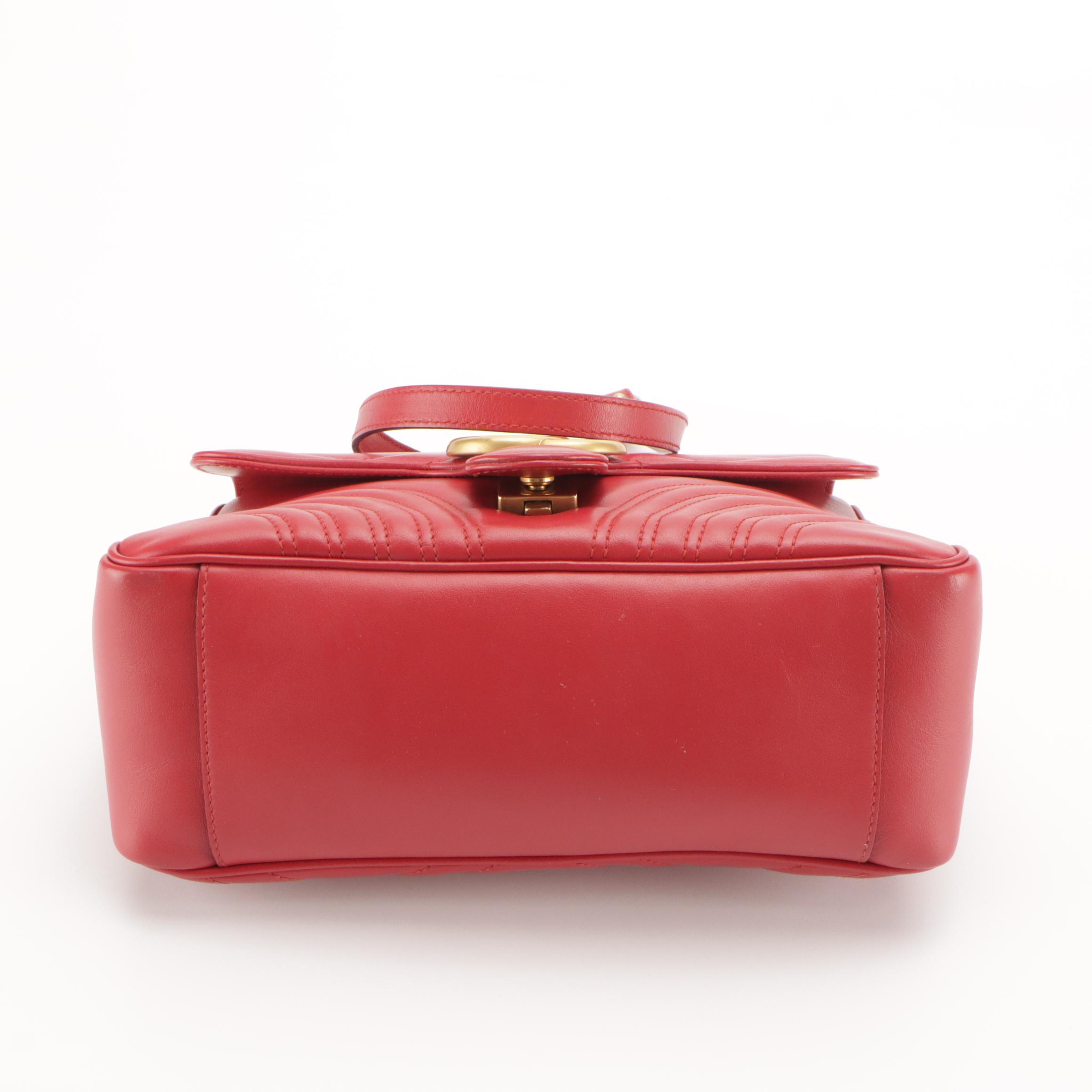 Gucci GG Marmont Top Handle Shoulder Bag in Red Matelassé Leather
