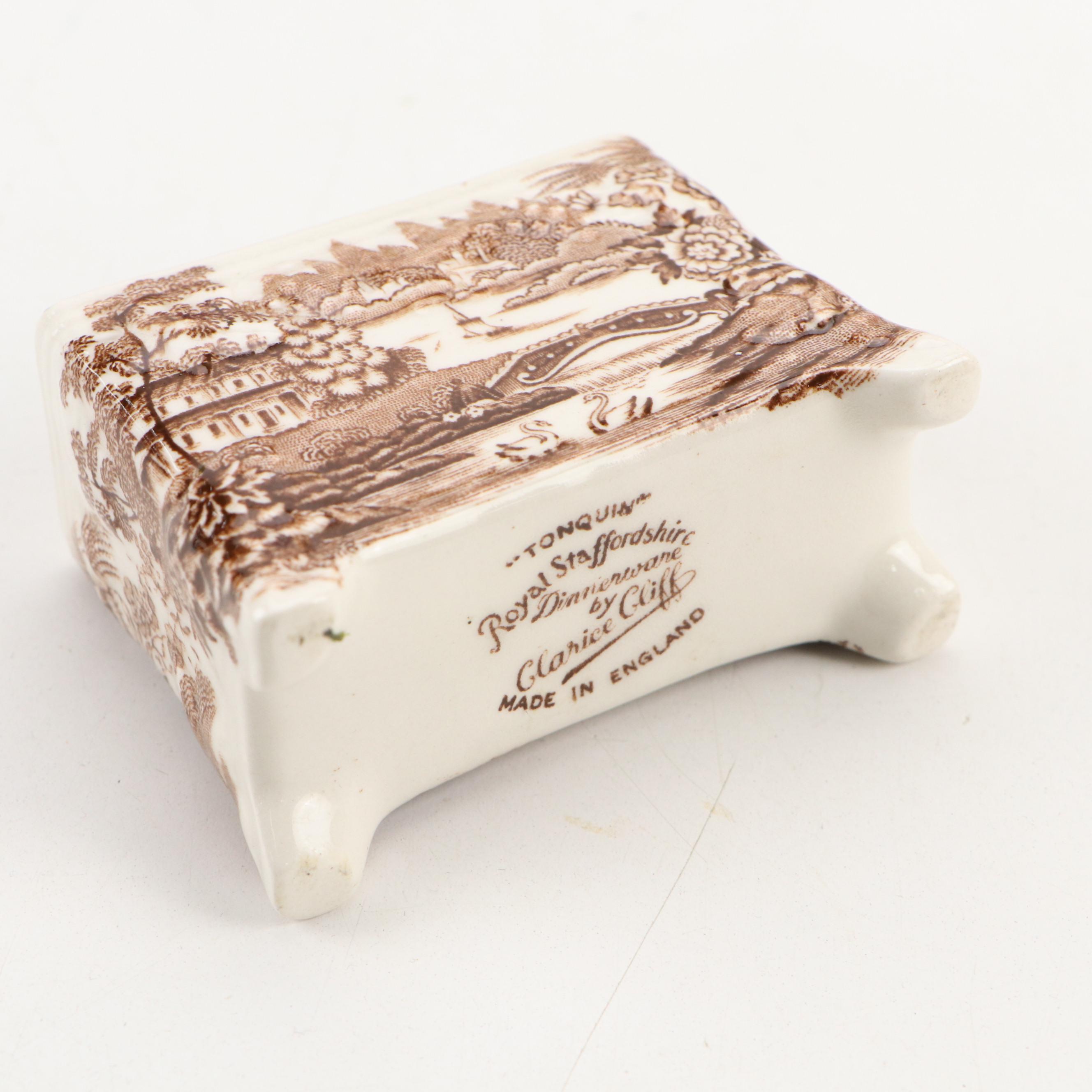 Powell, Bishop & Stonier with "Corinthian" Plate and Other Décor