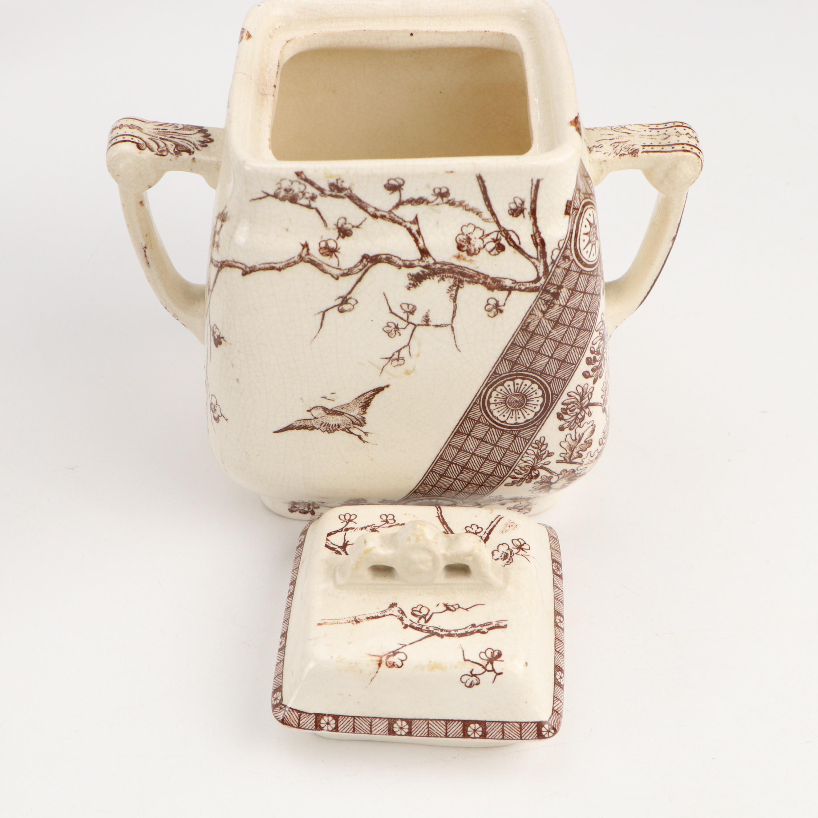 Powell, Bishop & Stonier with "Corinthian" Plate and Other Décor