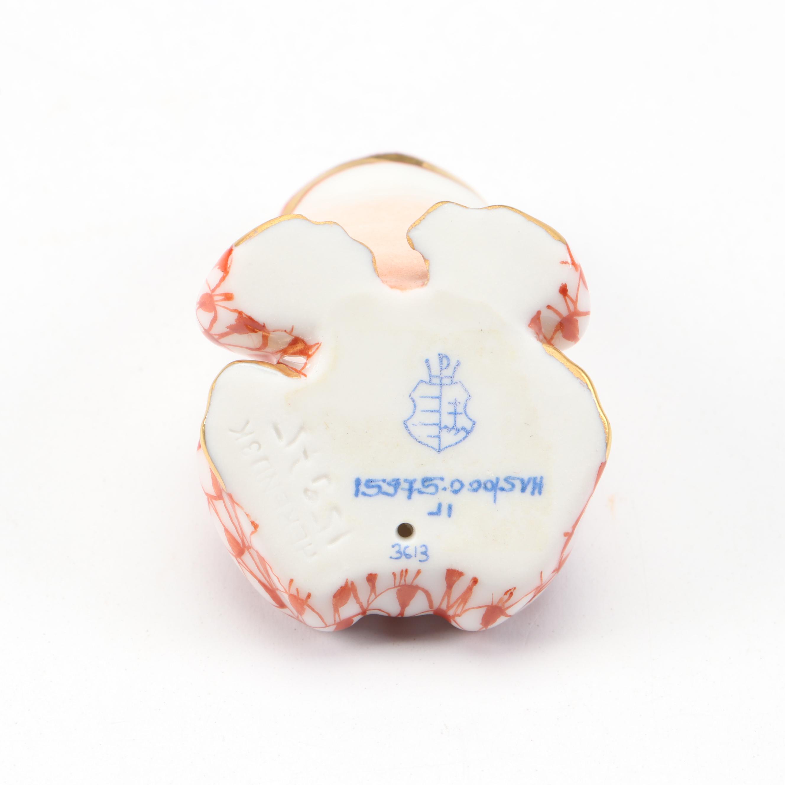 Herend Rust Fishnet with Gold "Frog with Ladybug" and "Miniature Frog" Figurines