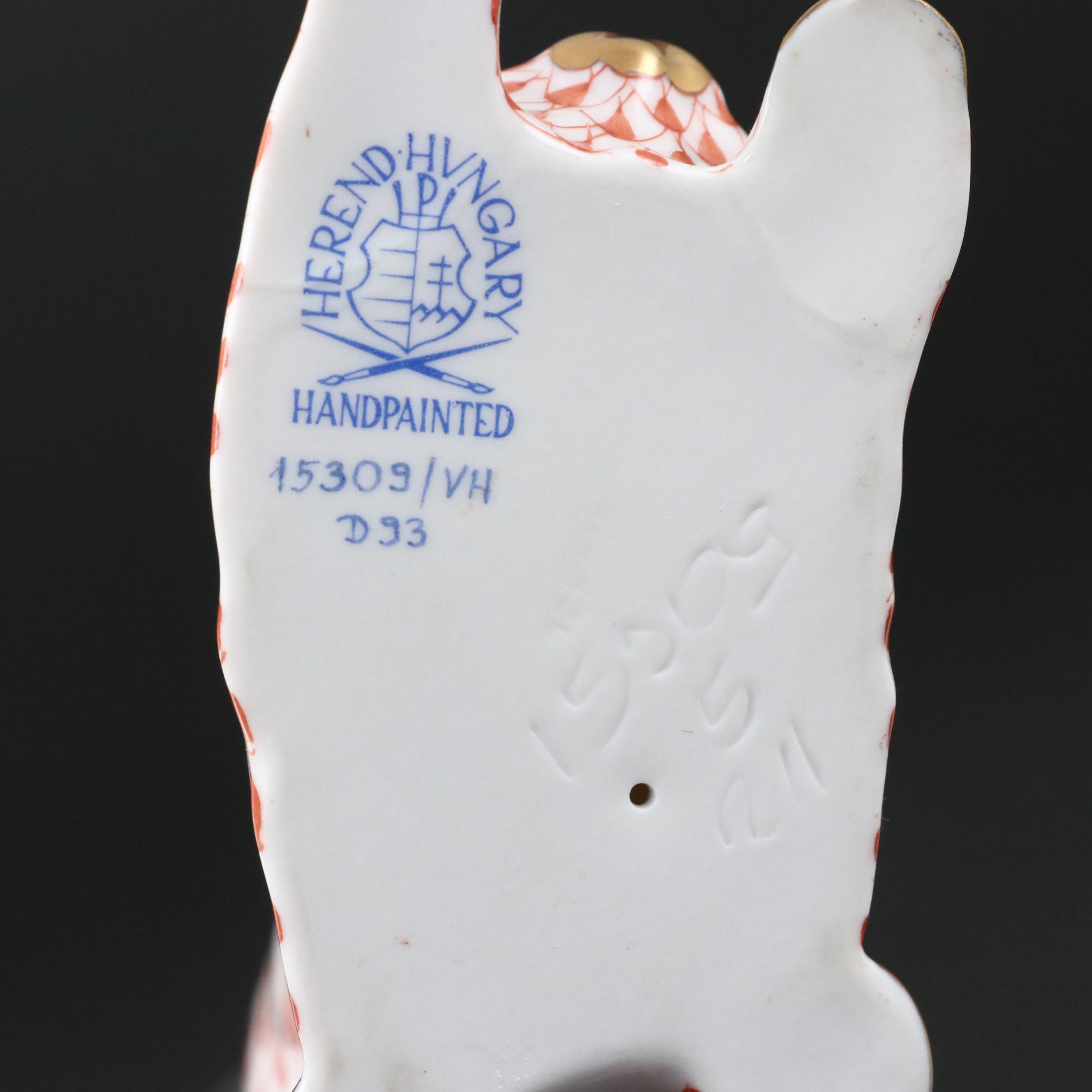 Herend Rust Fishnet with Gold "Cat with Ball" Porcelain Figurine, 1993