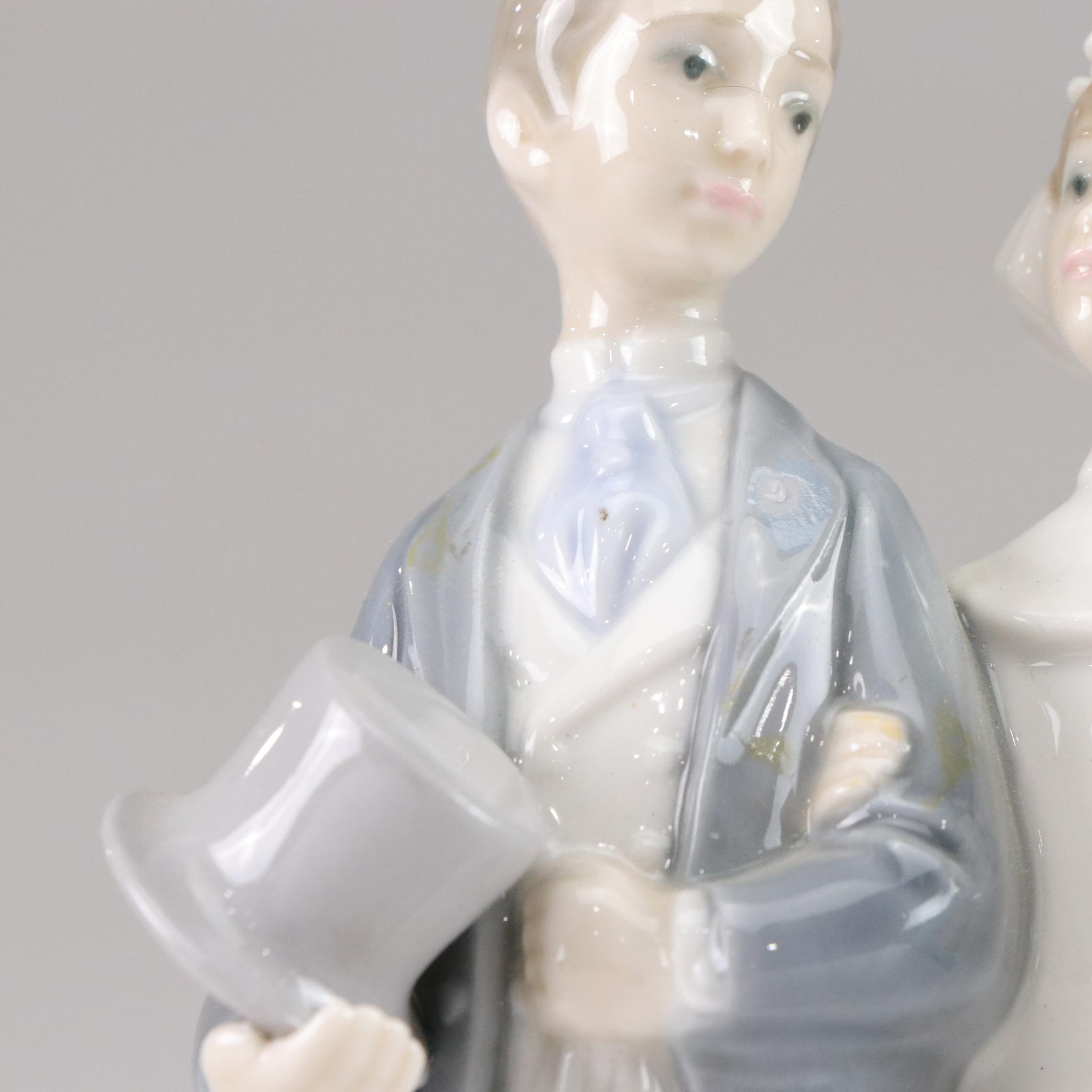 Lladró Wedding Collection "Bride and Groom" in Box, Retired