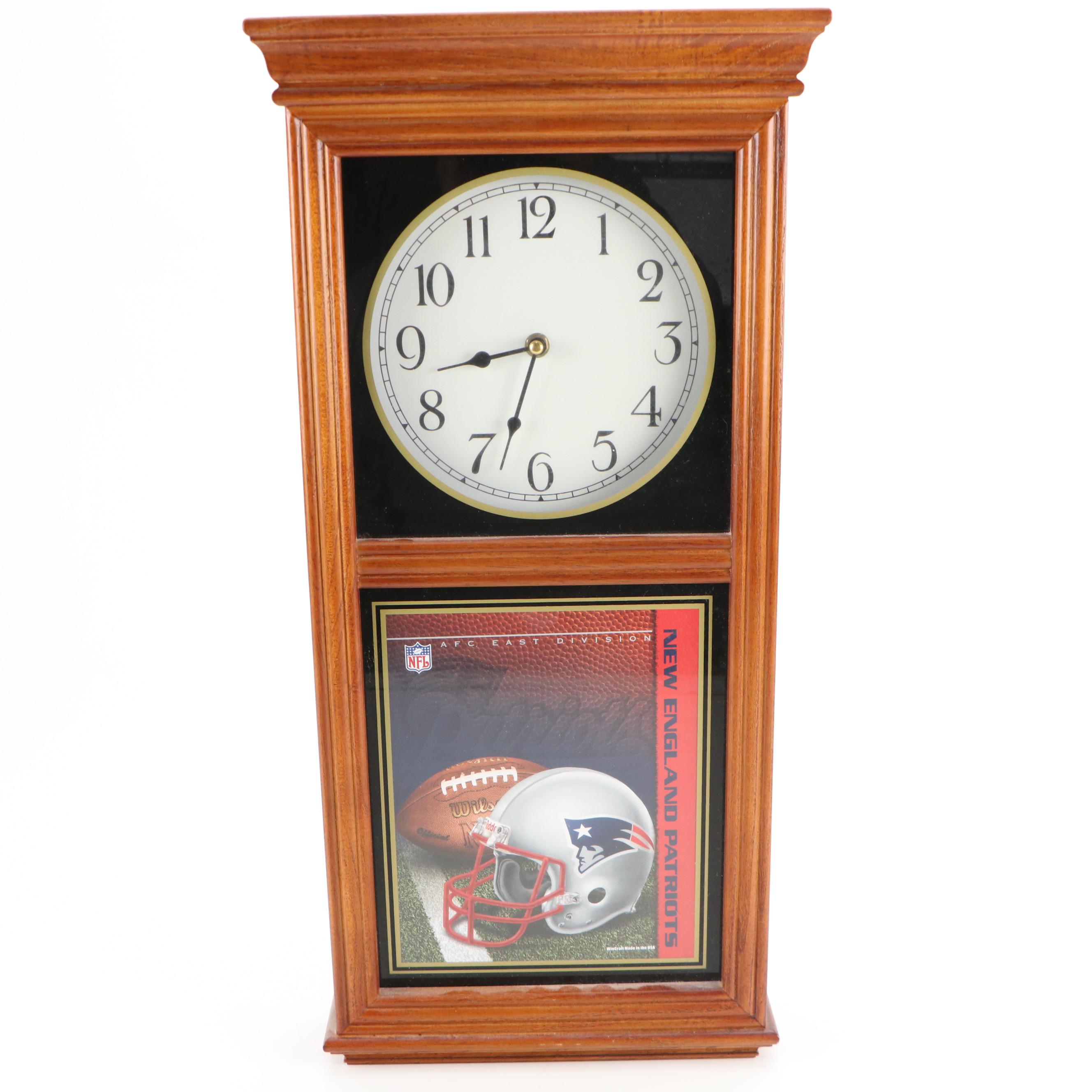 New England Patriots Wood Wall Clock With Novelty Slag Glass and Composite Lamp