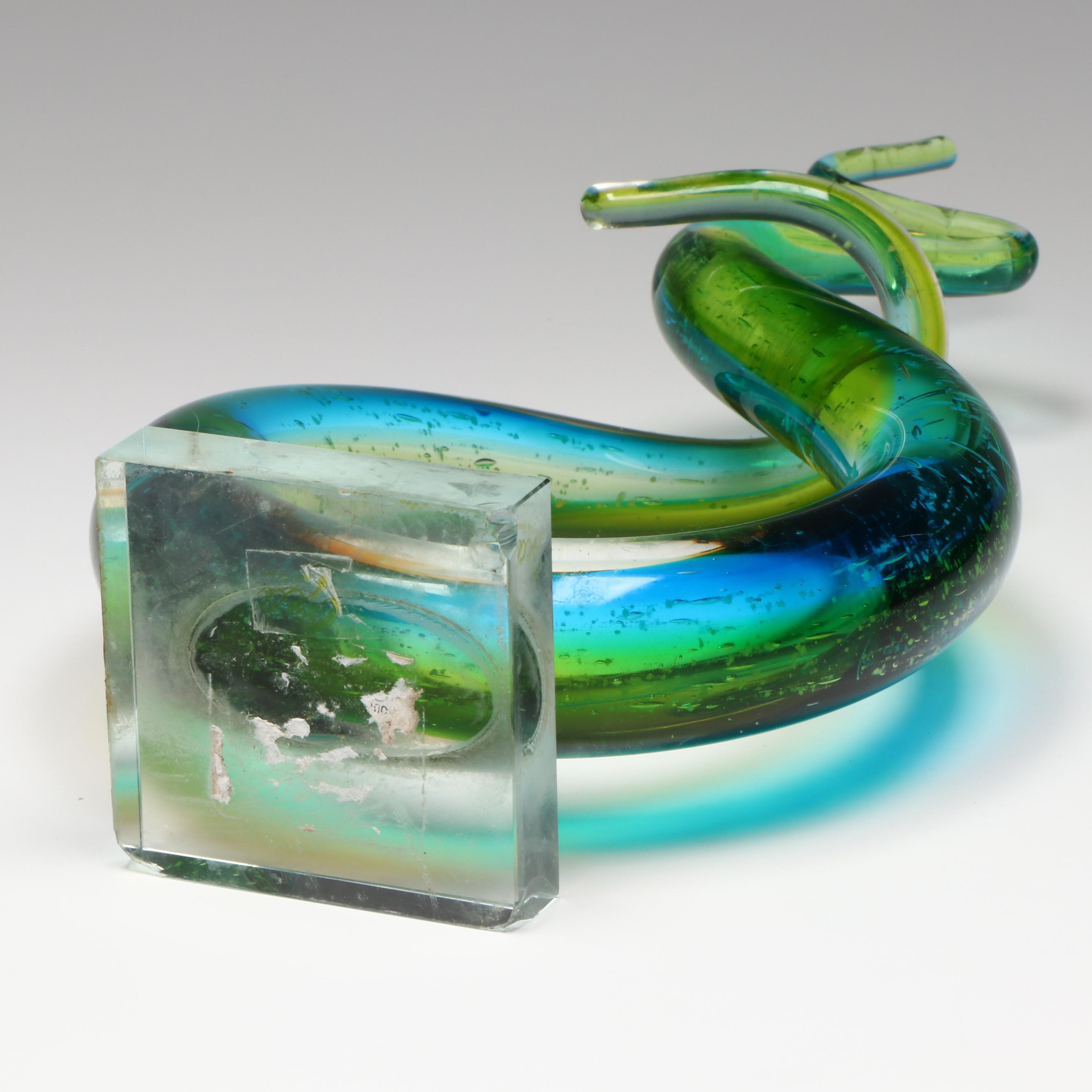 GCA Art Glass Murano Style Love Knot Glass Sculpture on Clear Glass Base