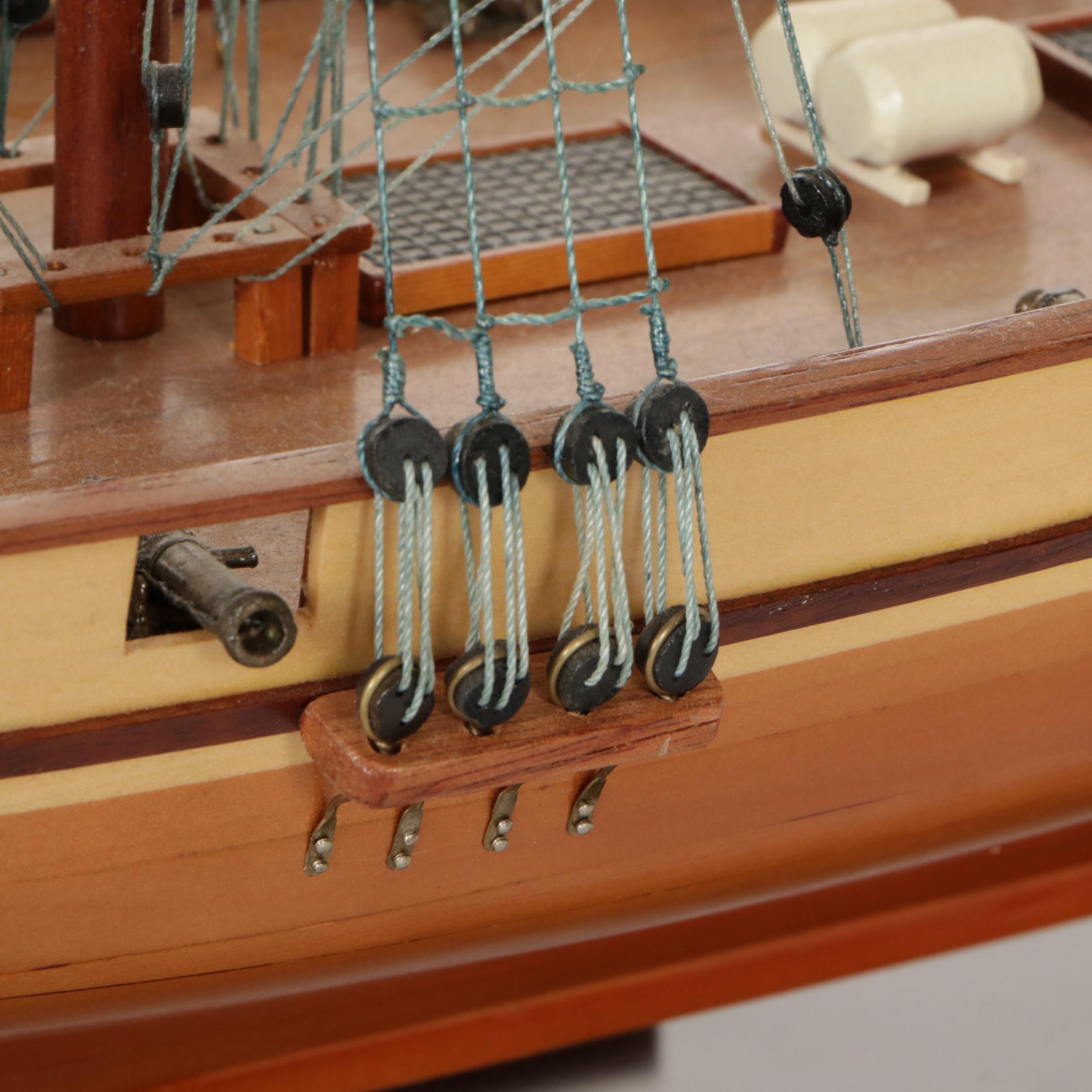 Old Modern Handicrafts Harvey 1847 Model Ship