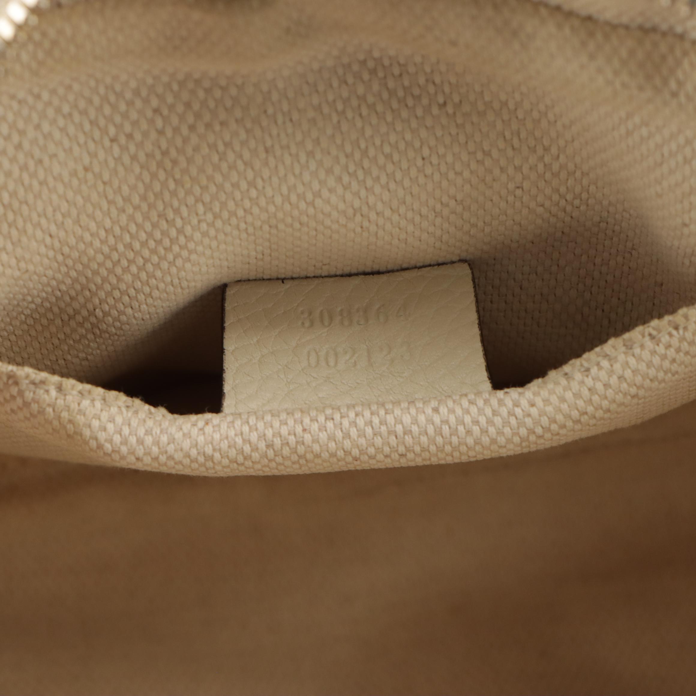 Gucci Soho Disco Tassel Crossbody Bag in Ivory Grained Leather