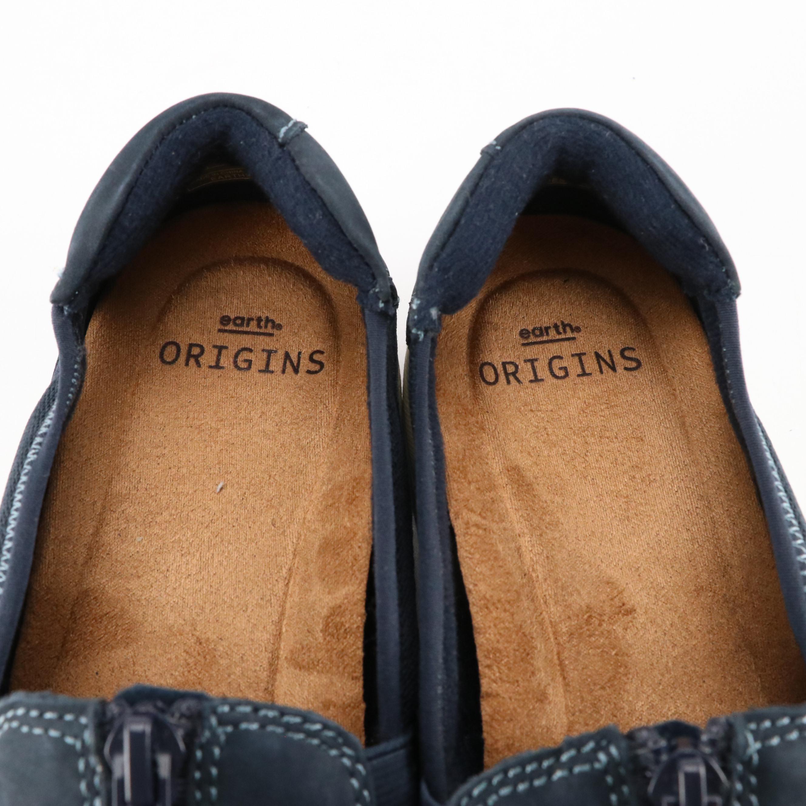 Earth Origins Grey Suede "Tristan" Hiking Boots & "Eisha" Sneakers, Other Socks