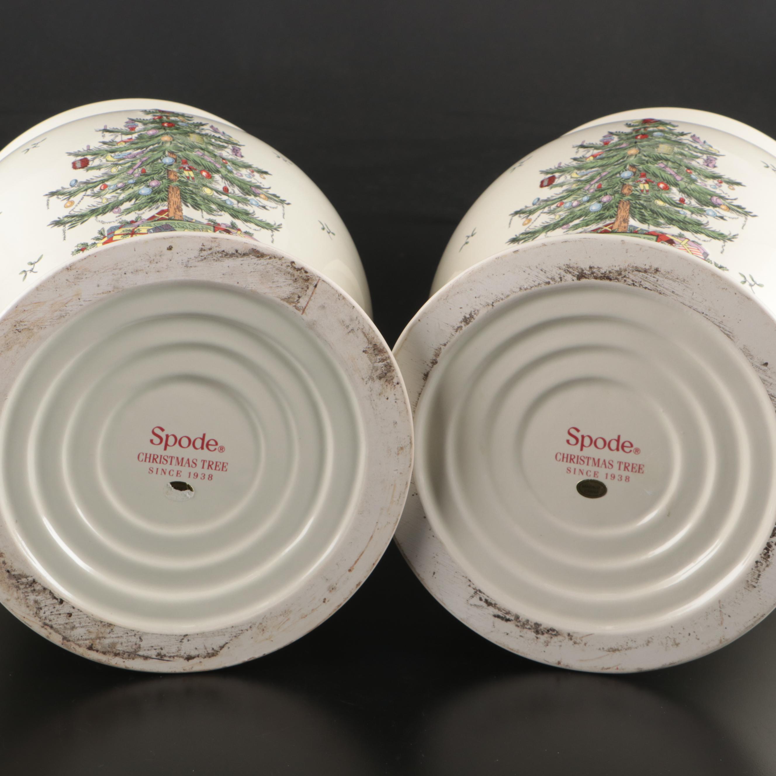 Spode "Christmas Tree" Ceramic Vases and Table Accessories