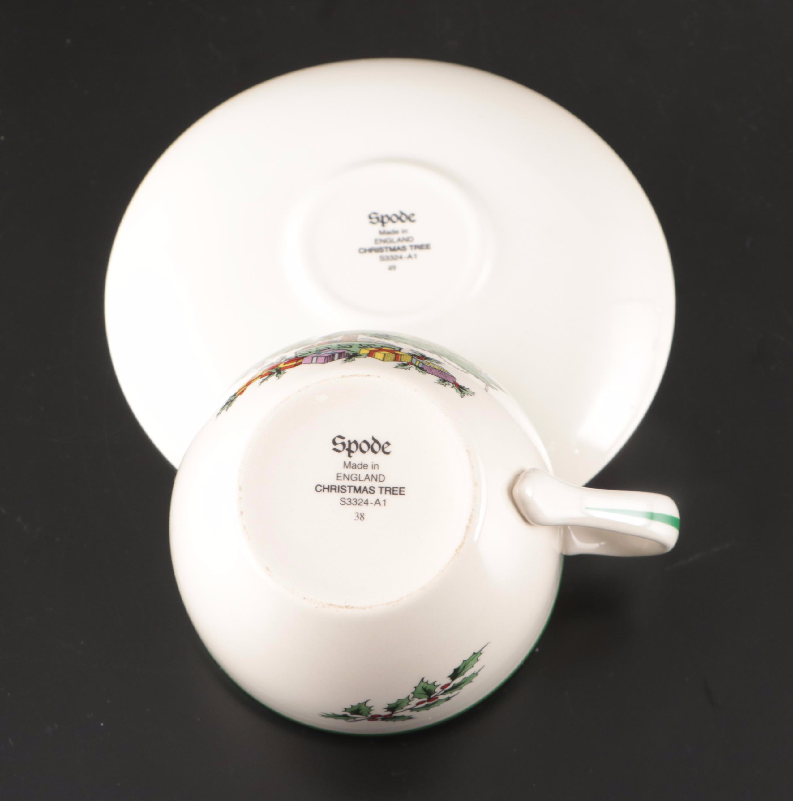 Spode "Christmas Tree" Ceramic Vases and Table Accessories