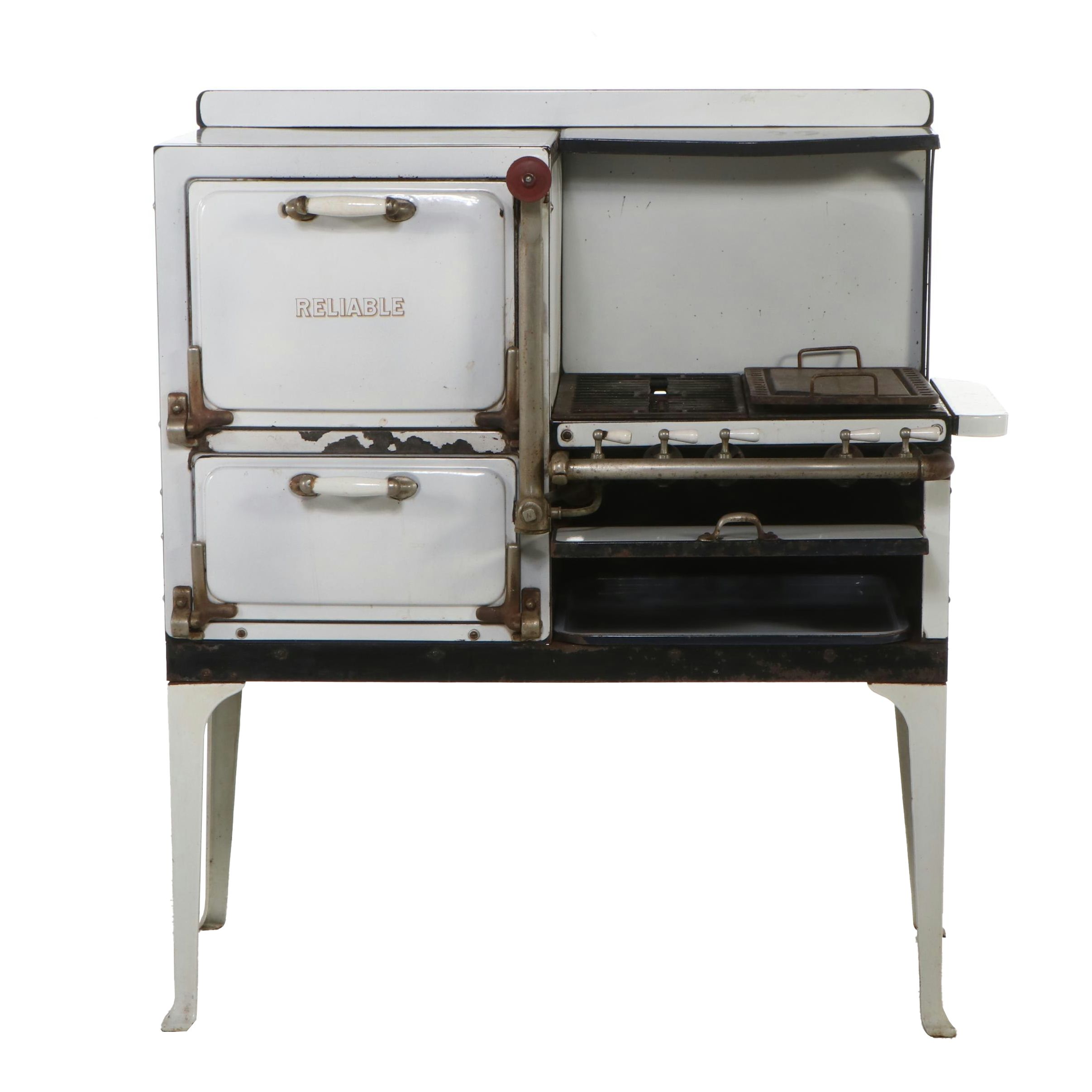 Reliable Stove Co. White Enamel Gas-Powered Stove