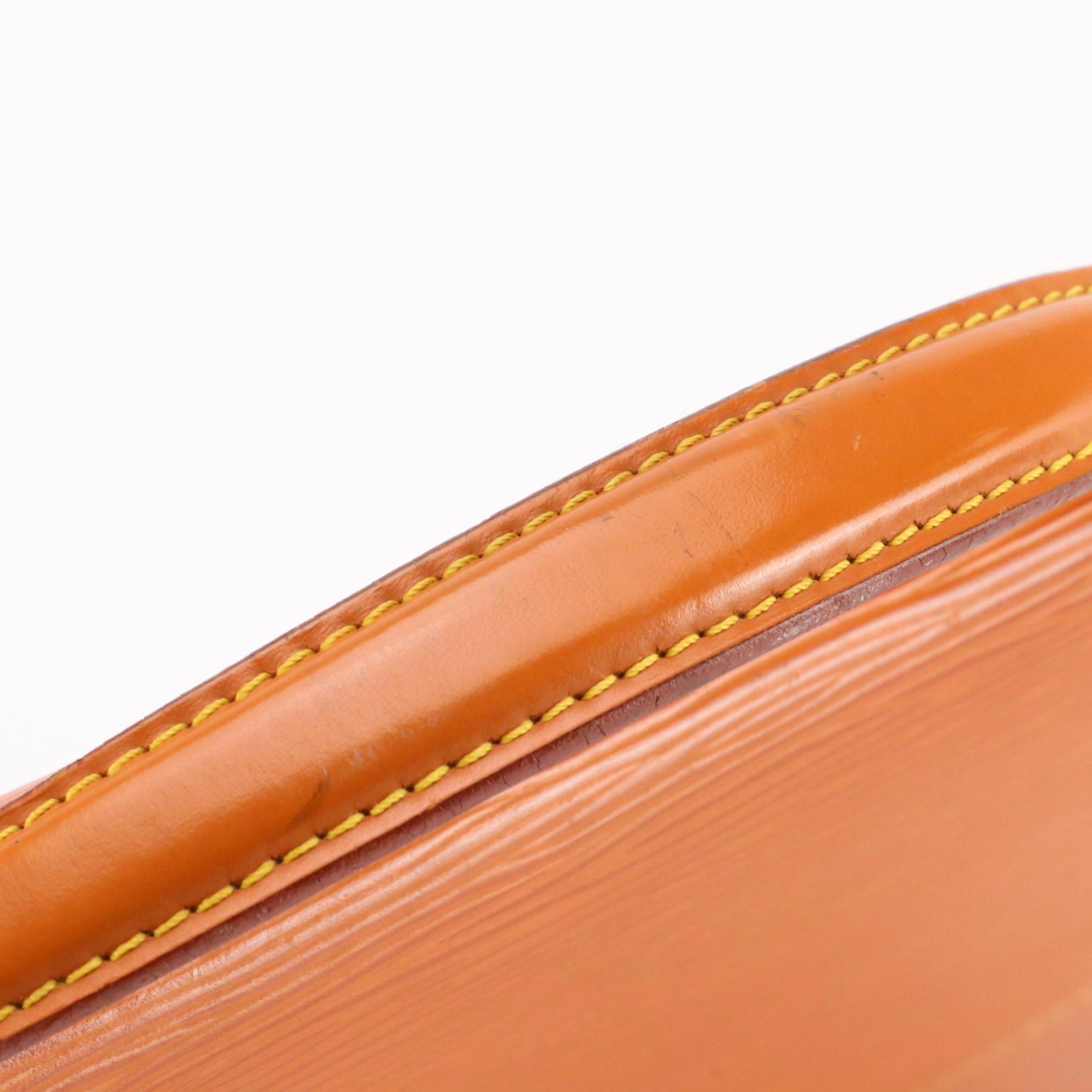 Louis Vuitton Serviette Conseiller in Cipango Gold Epi/Smooth Leather