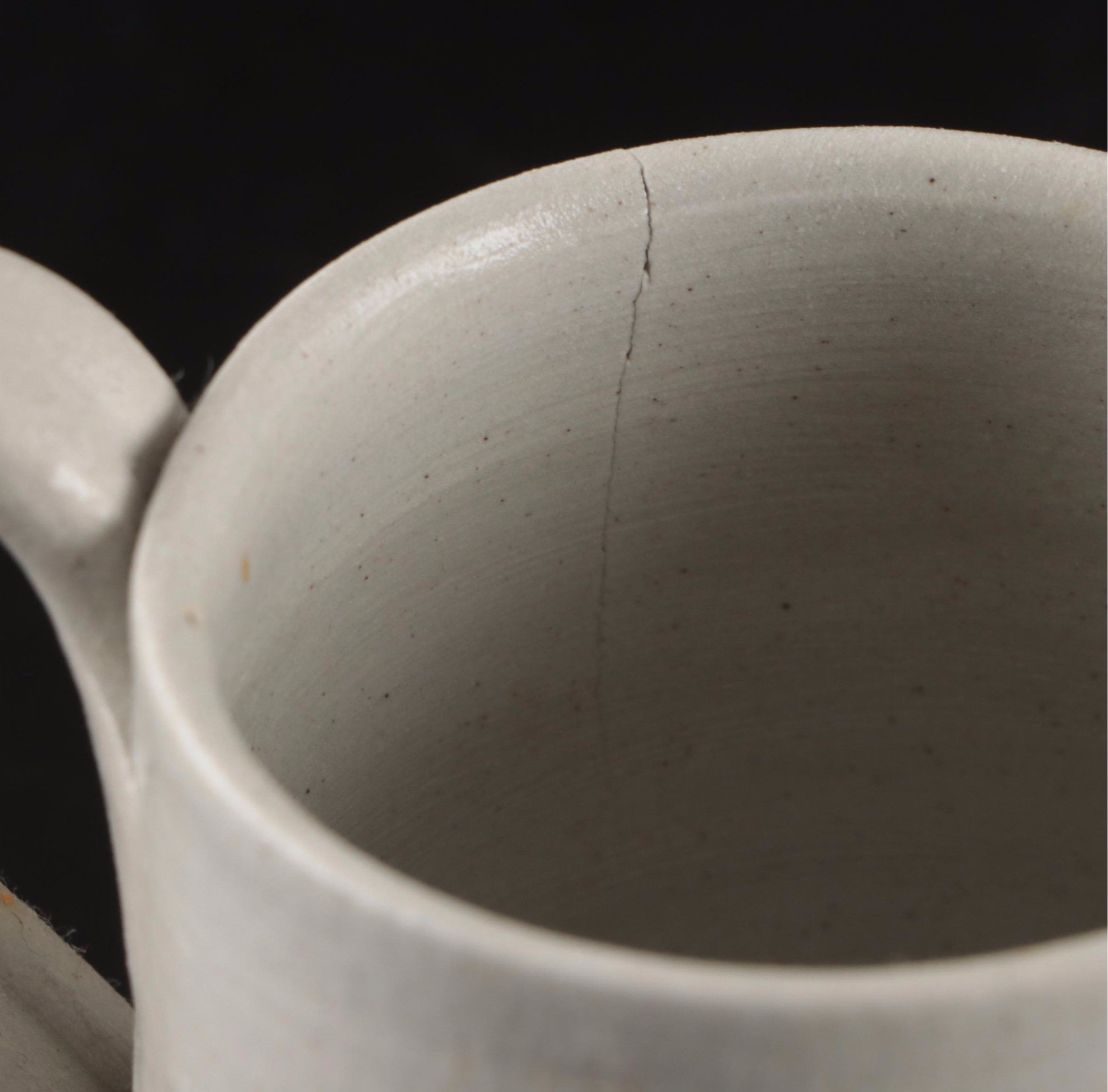 Williamsburg Pottery Ceramic Tableware with Maloney Pottery Ceramic Bird House