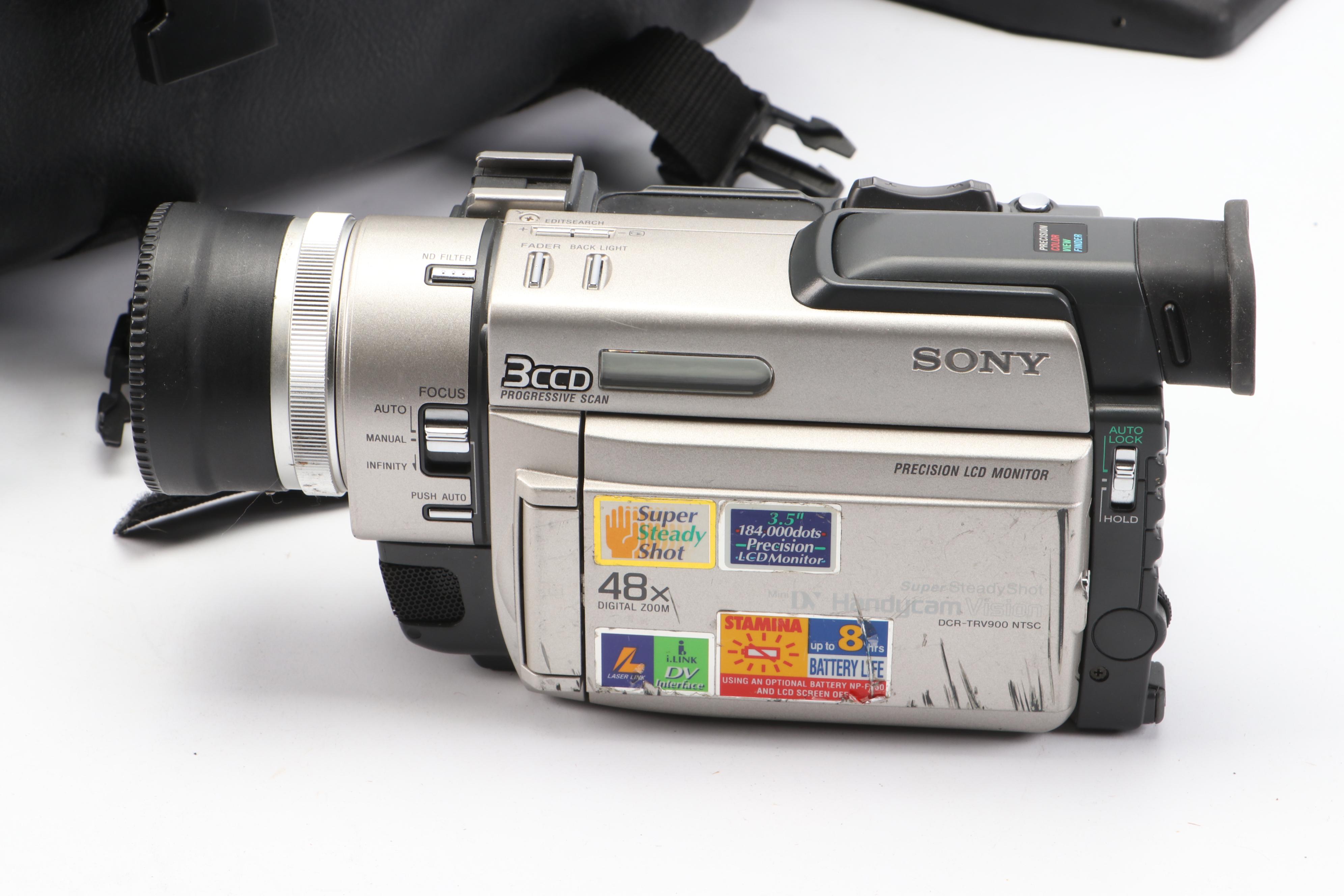 Sony DCR-TRV900 Digital Video Camera Recorder with Accessories and Camera Bag