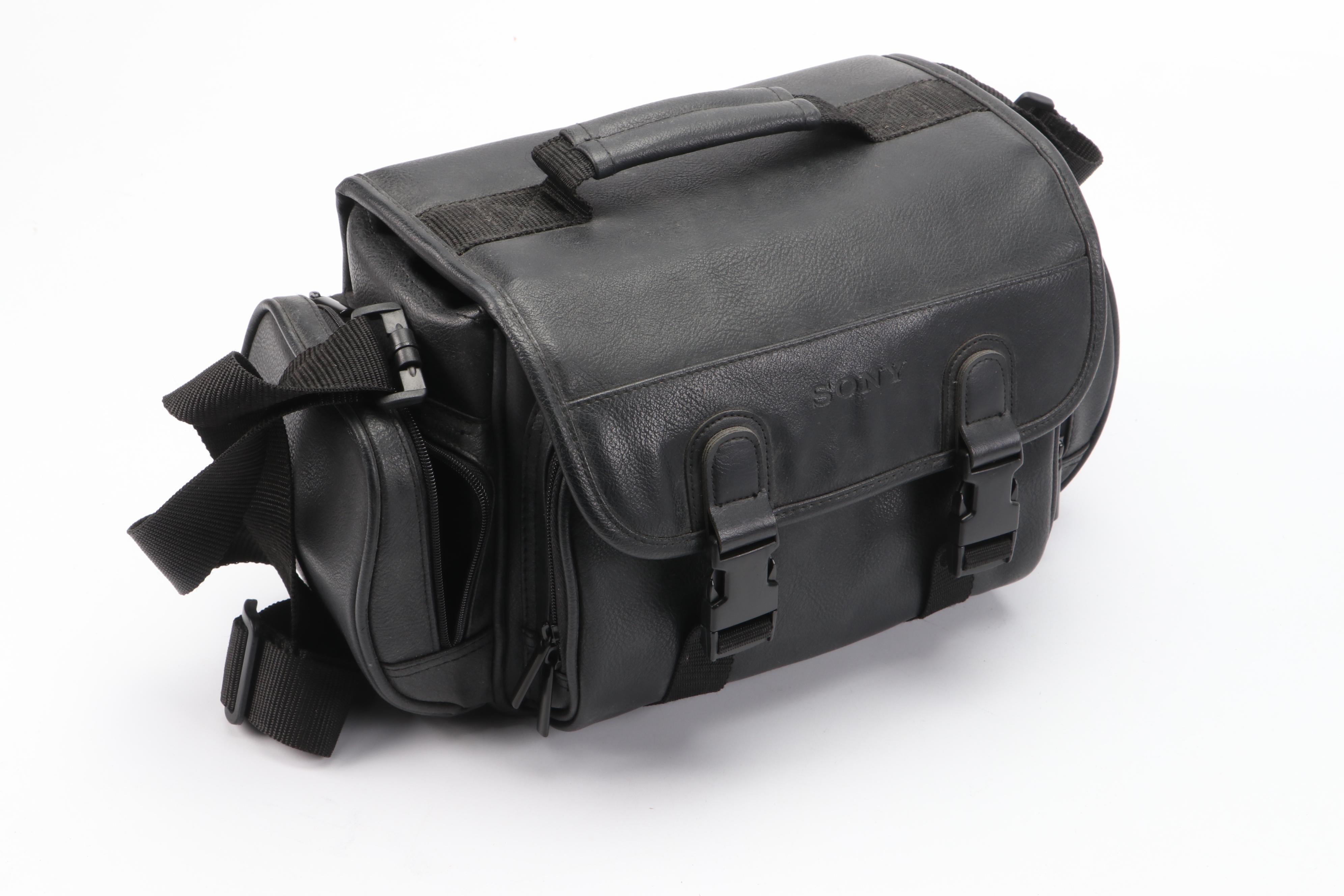 Sony DCR-TRV900 Digital Video Camera Recorder with Accessories and Camera Bag