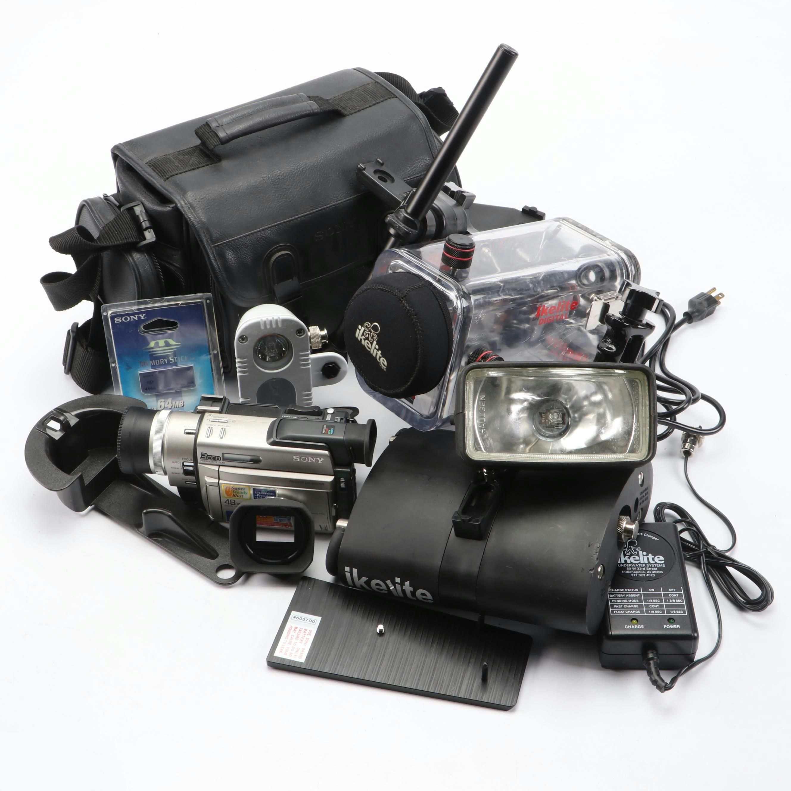 Sony DCR-TRV900 Digital Video Camera Recorder with Accessories and Camera Bag