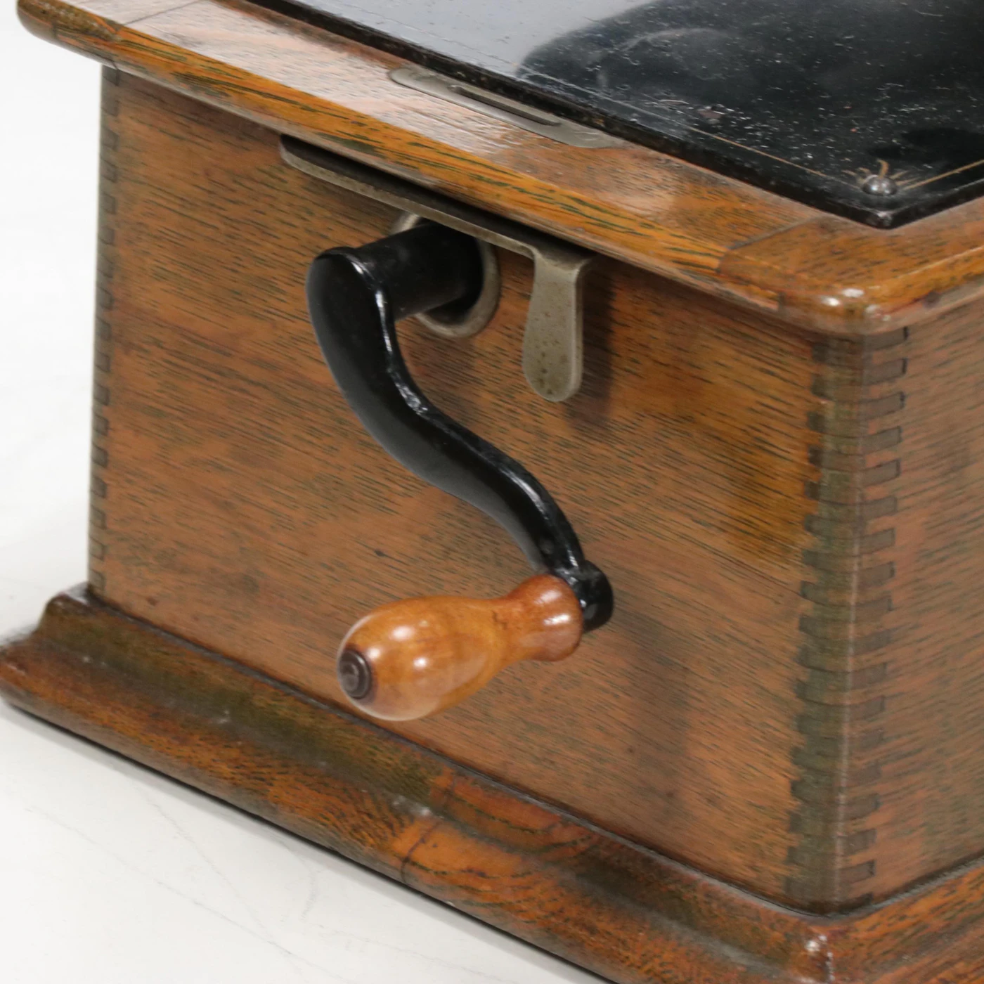 Edison Home Phonograph with Cylindrical Records and Sound Horns | EBTH