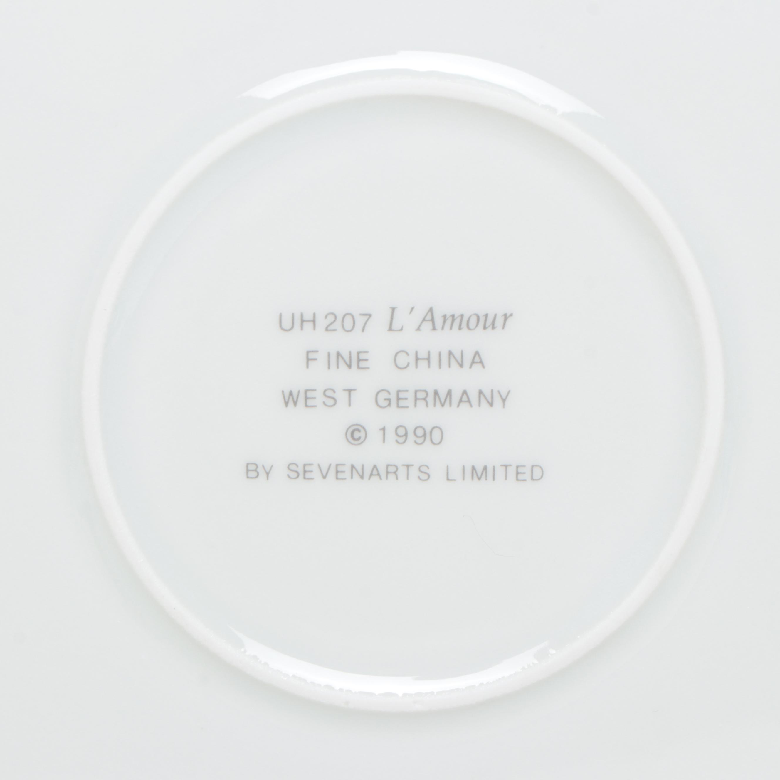 Erté "Le Soleil Ebony" and More Bone China Plates with "The Art of Vogue" Book