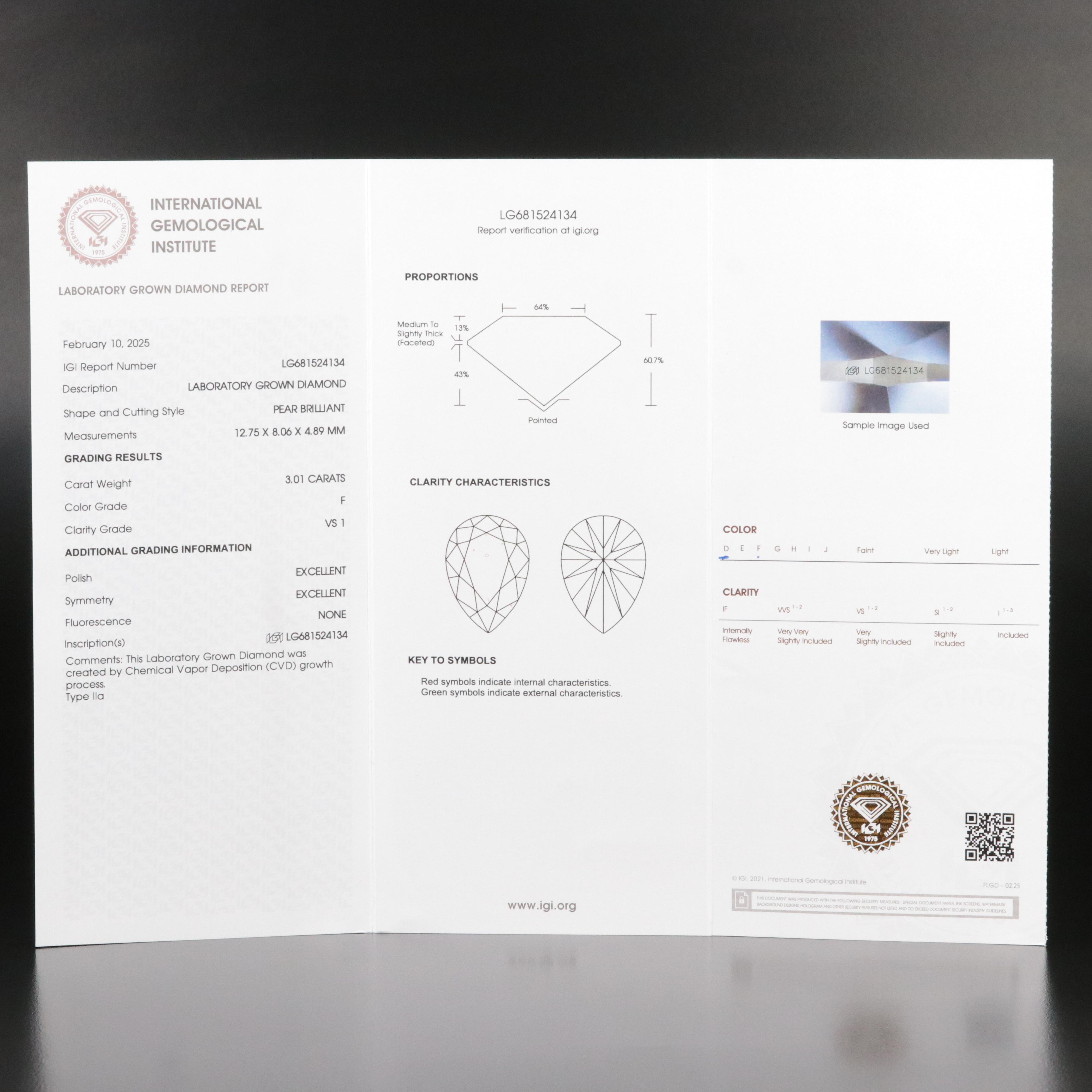 18K 3.01 CT Lab Grown Diamond Solitaire Necklace with IGI Report