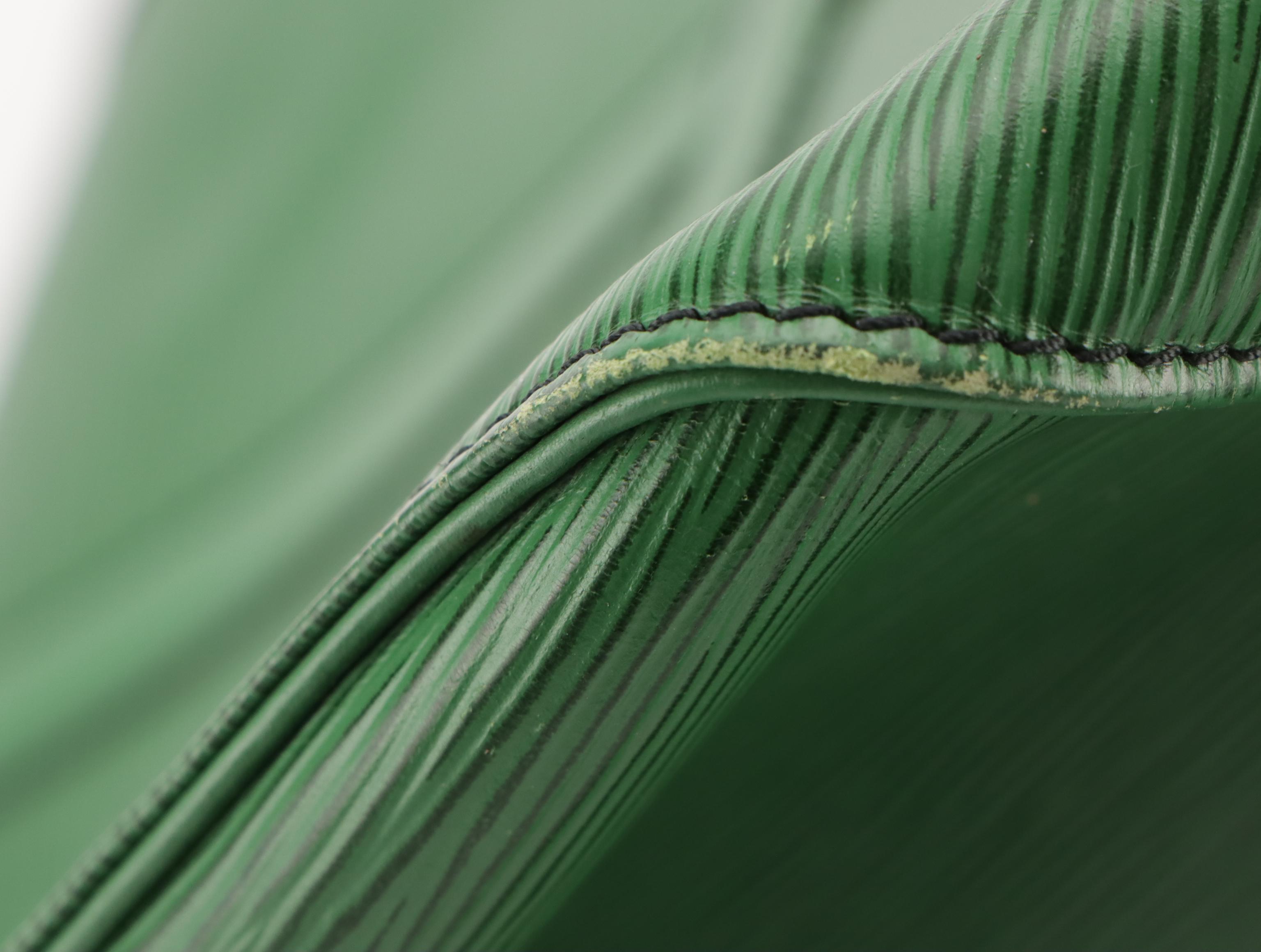 Louis Vuitton Keepall 50 in Borneo Green Epi/Smooth Leather