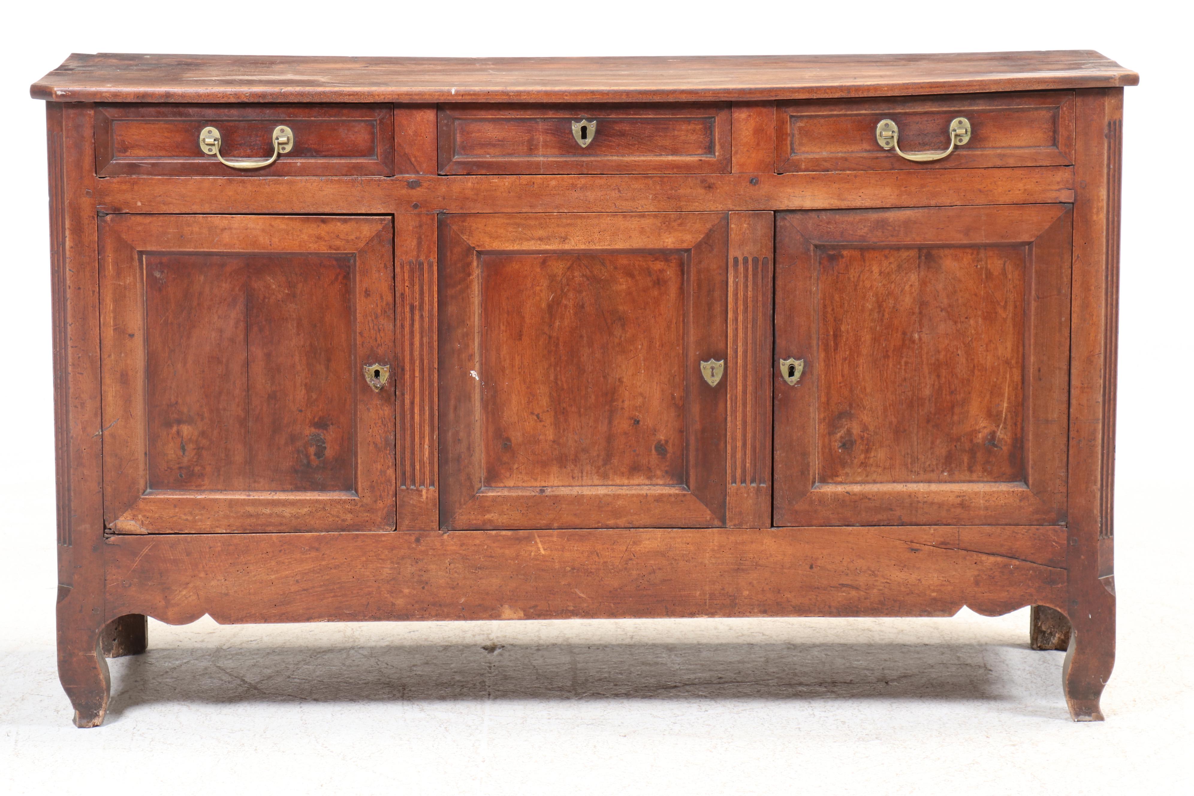 French Country Louis XV Walnut Enfilade Buffet, 18th/ 19th Century