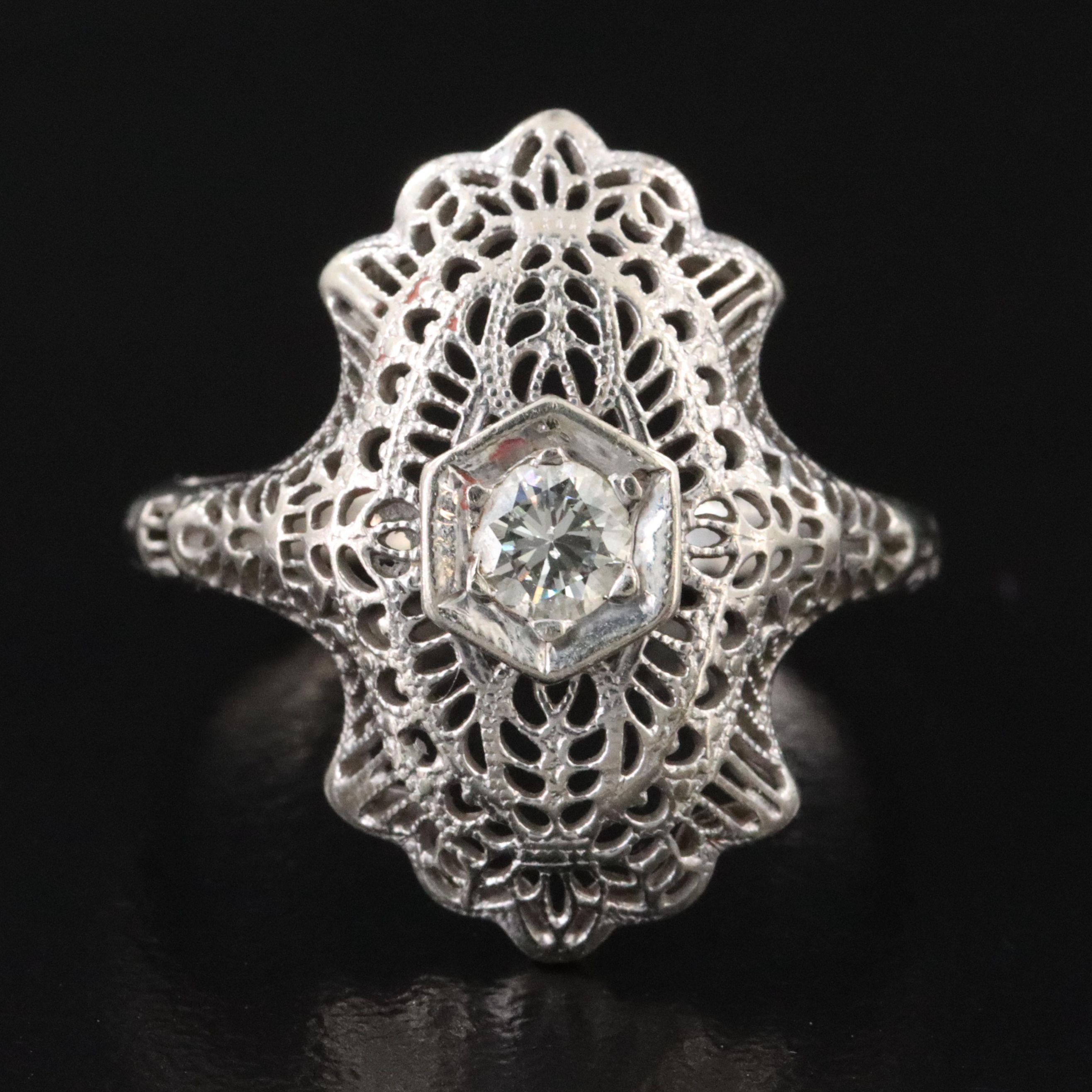 Vintage 14K 0.20 CT Diamond Latticework Ring