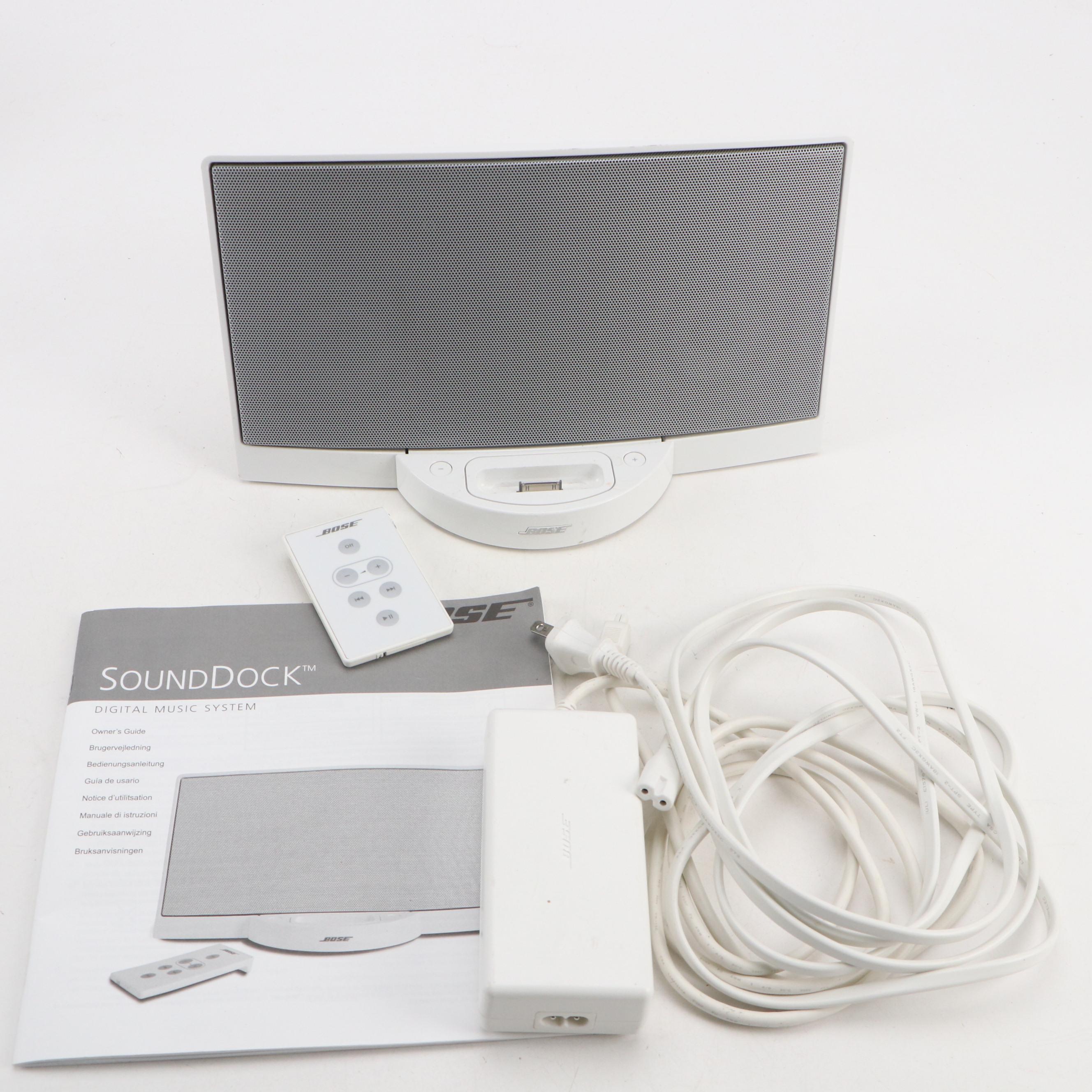 Bose Wave AWRC1G Radio and CD Player with SoundDock Digital Music System