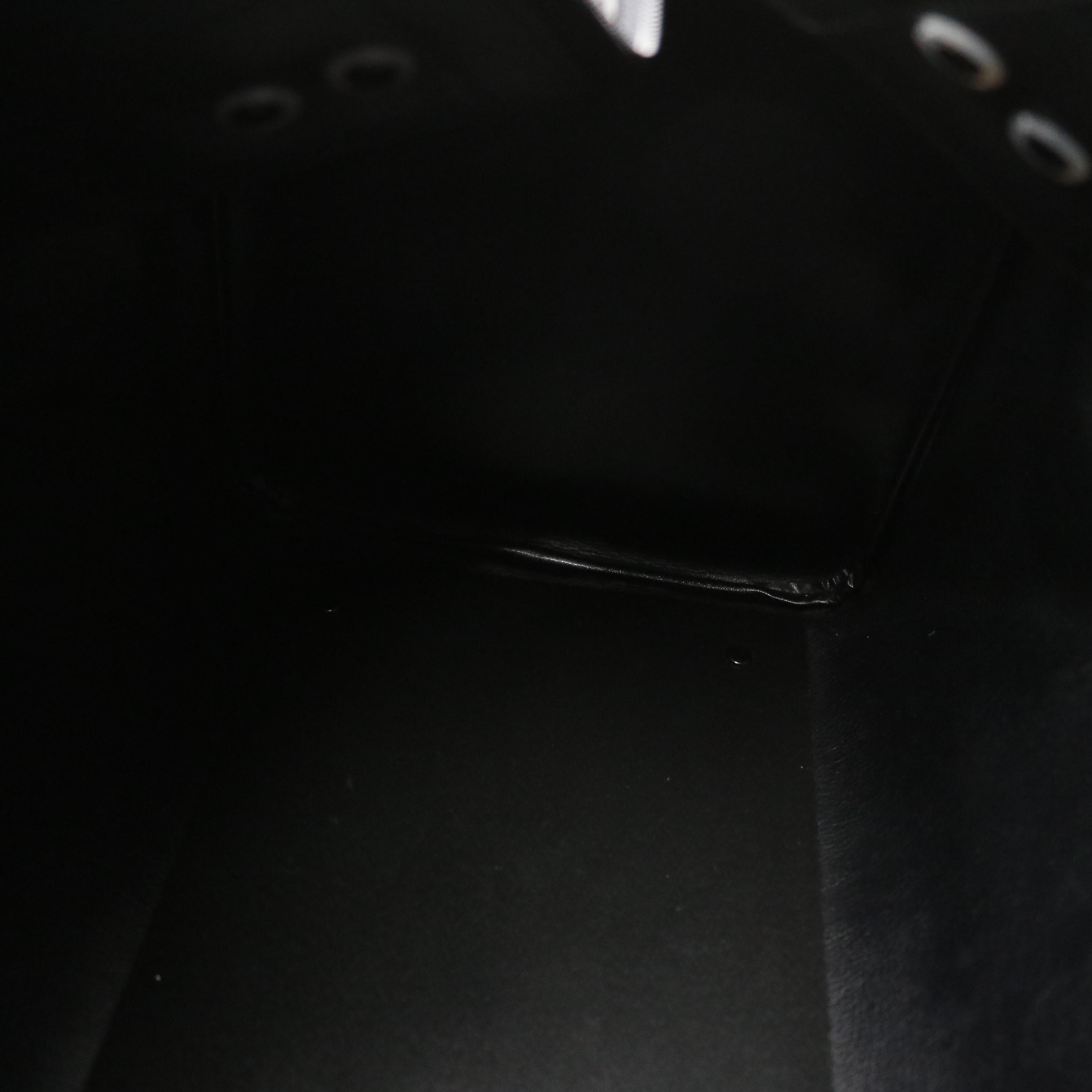 Burberrys Duffle Bag in Haymarket Check Canvas and Black Leather