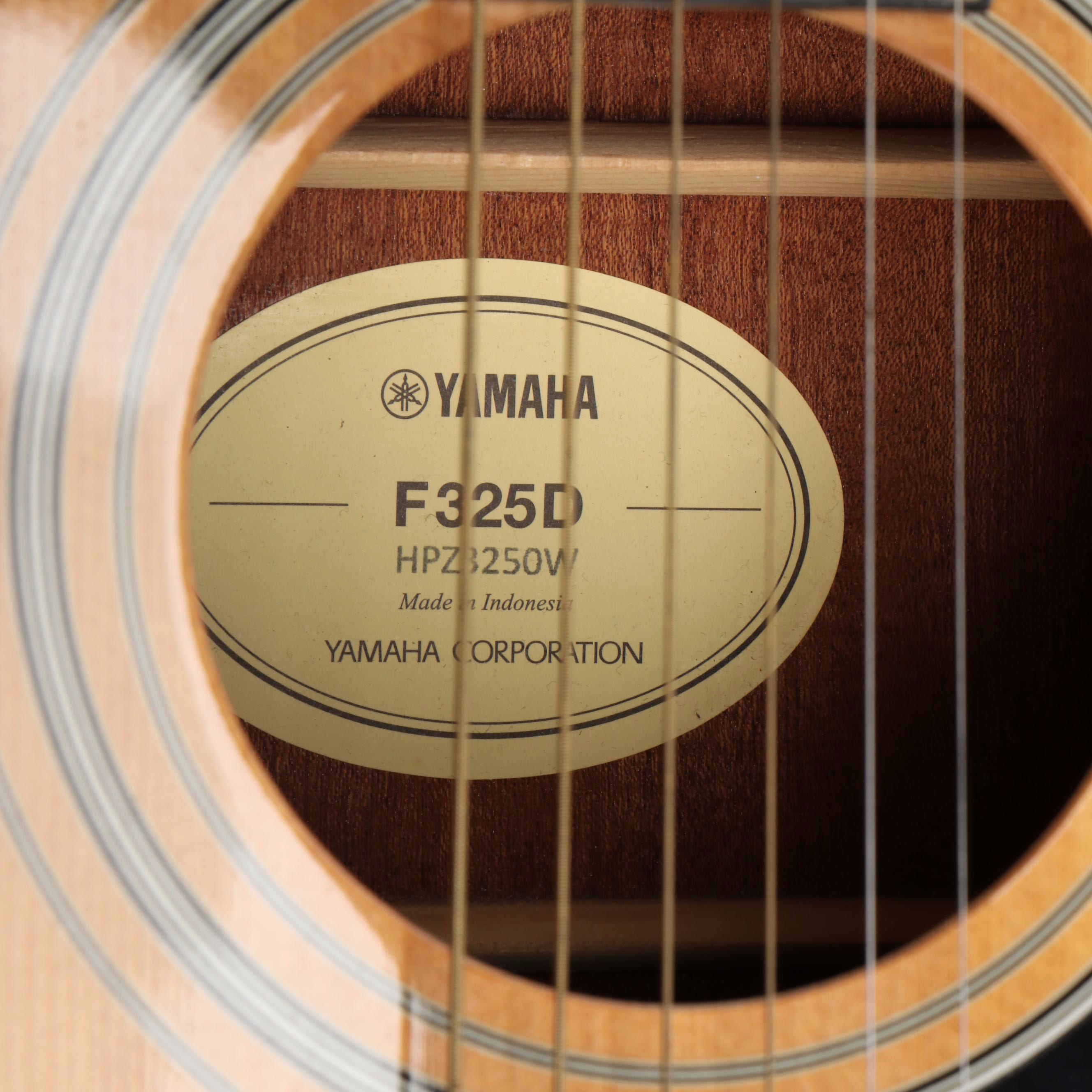 Yamaha F325D Dreadnought Acoustic Six-String Guitar