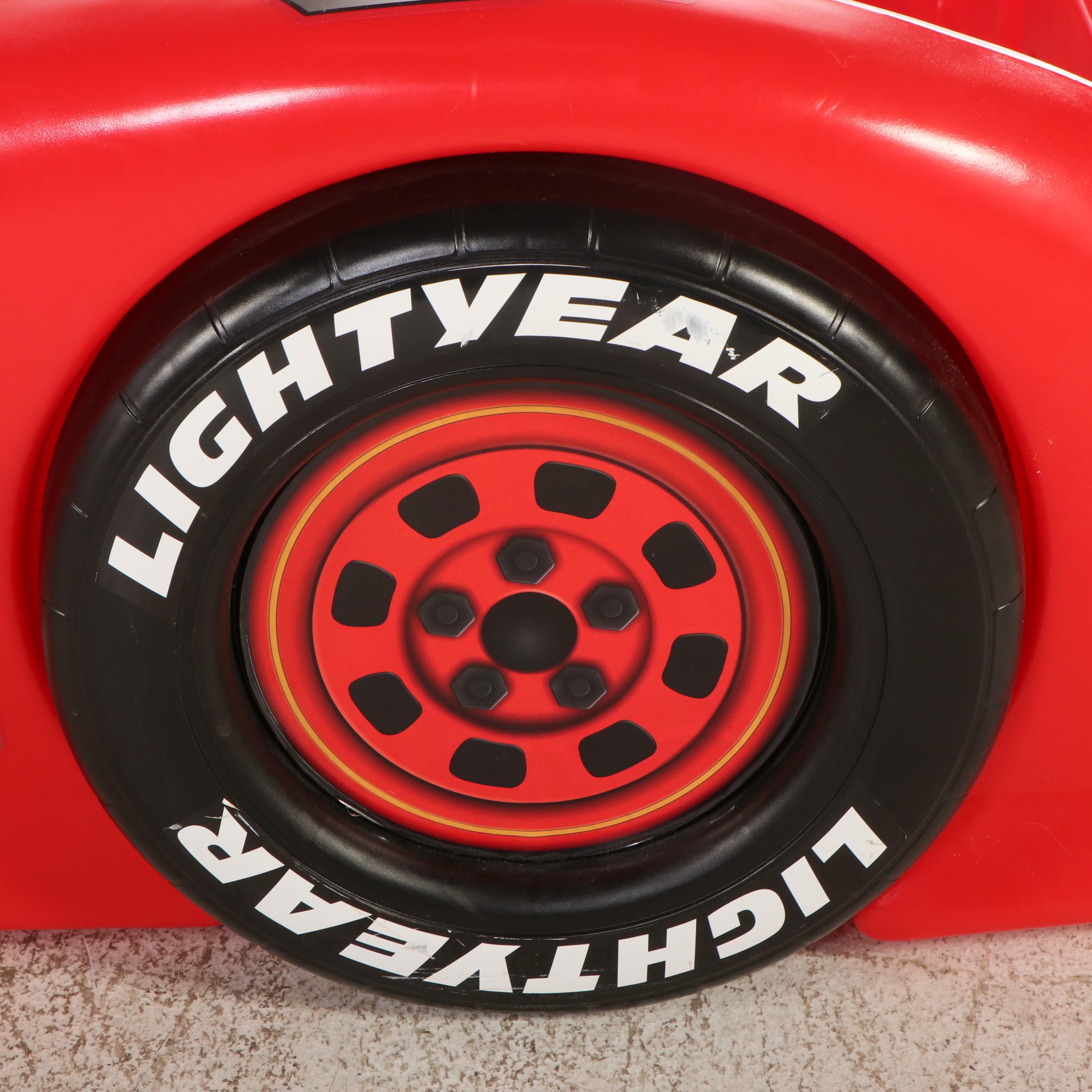 Little Tikes Rust-eze "Lightning McQueen" Plastic Race Car Twin Bed