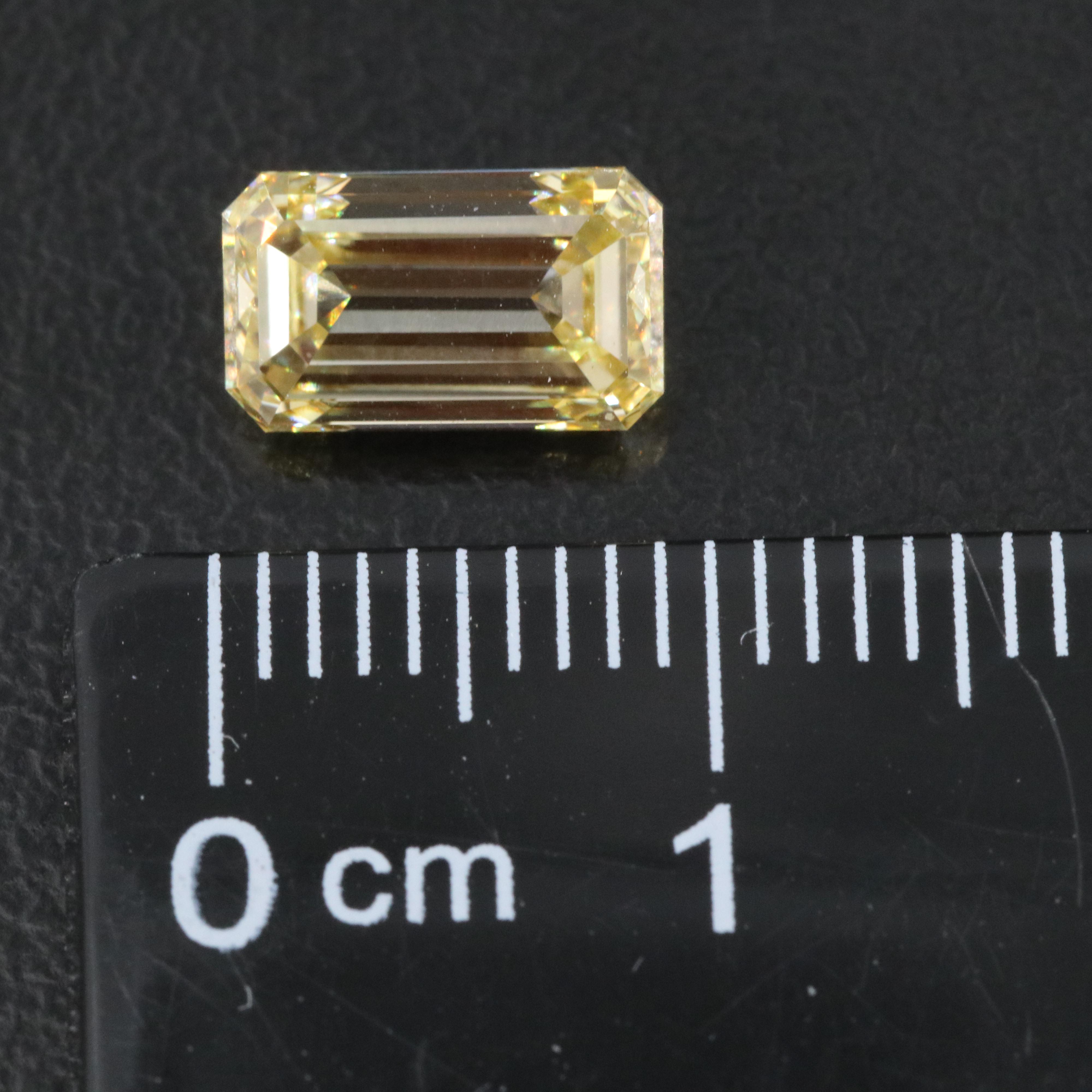 Loose 2.00 CT Fancy Lab Grown Diamond with IGI Report
