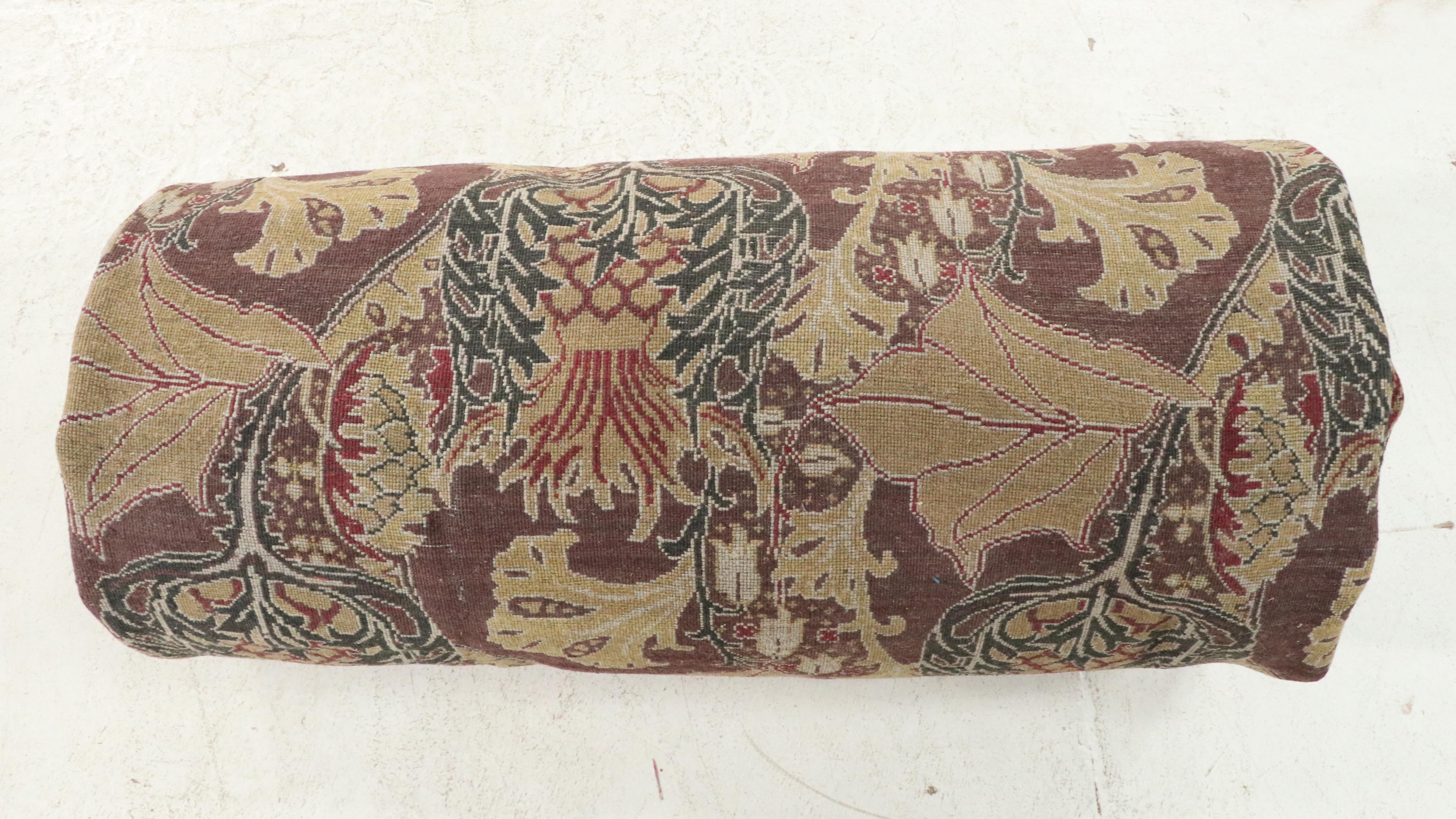 9'11 x 14'1 Hand-Knotted Indian Agra Room-Sized Rug