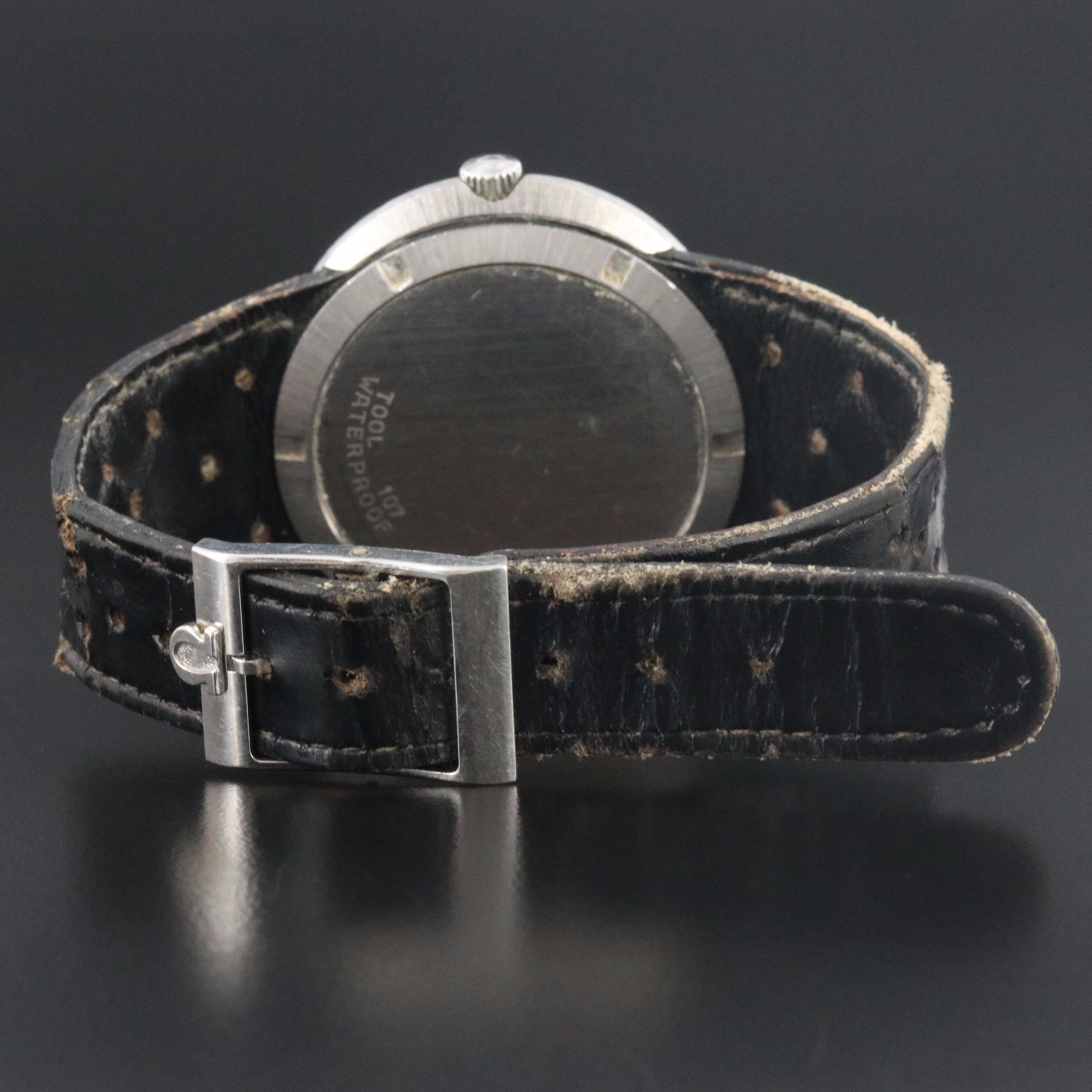 Vintage Omega Genève Dynamic Grey Bullseye 41mm Steel Automatic Watch 135.033