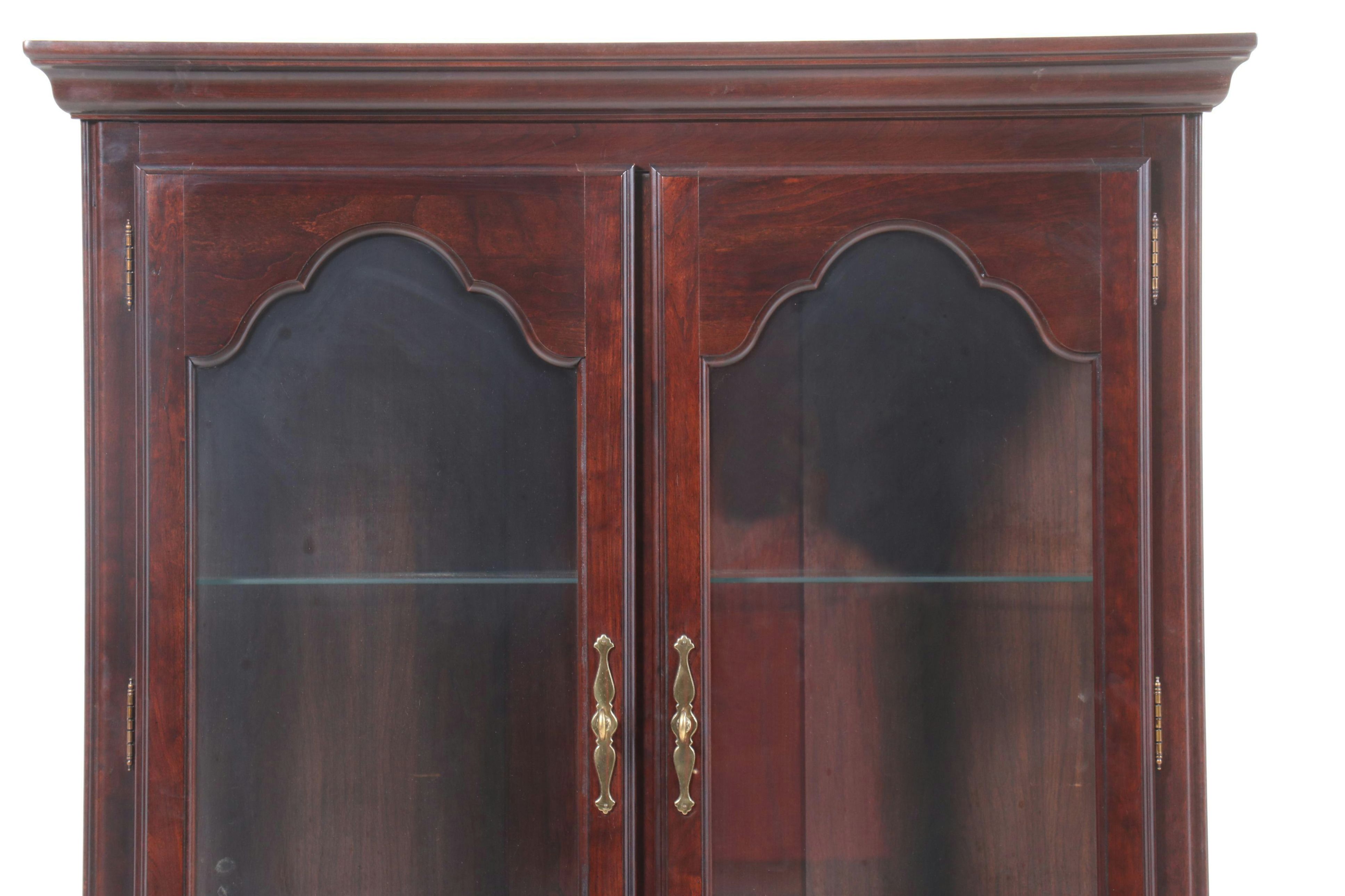 Kincaid "Cherry Mountain III" Colonial Style Cherry Corner Cabinet, Late 20th C.