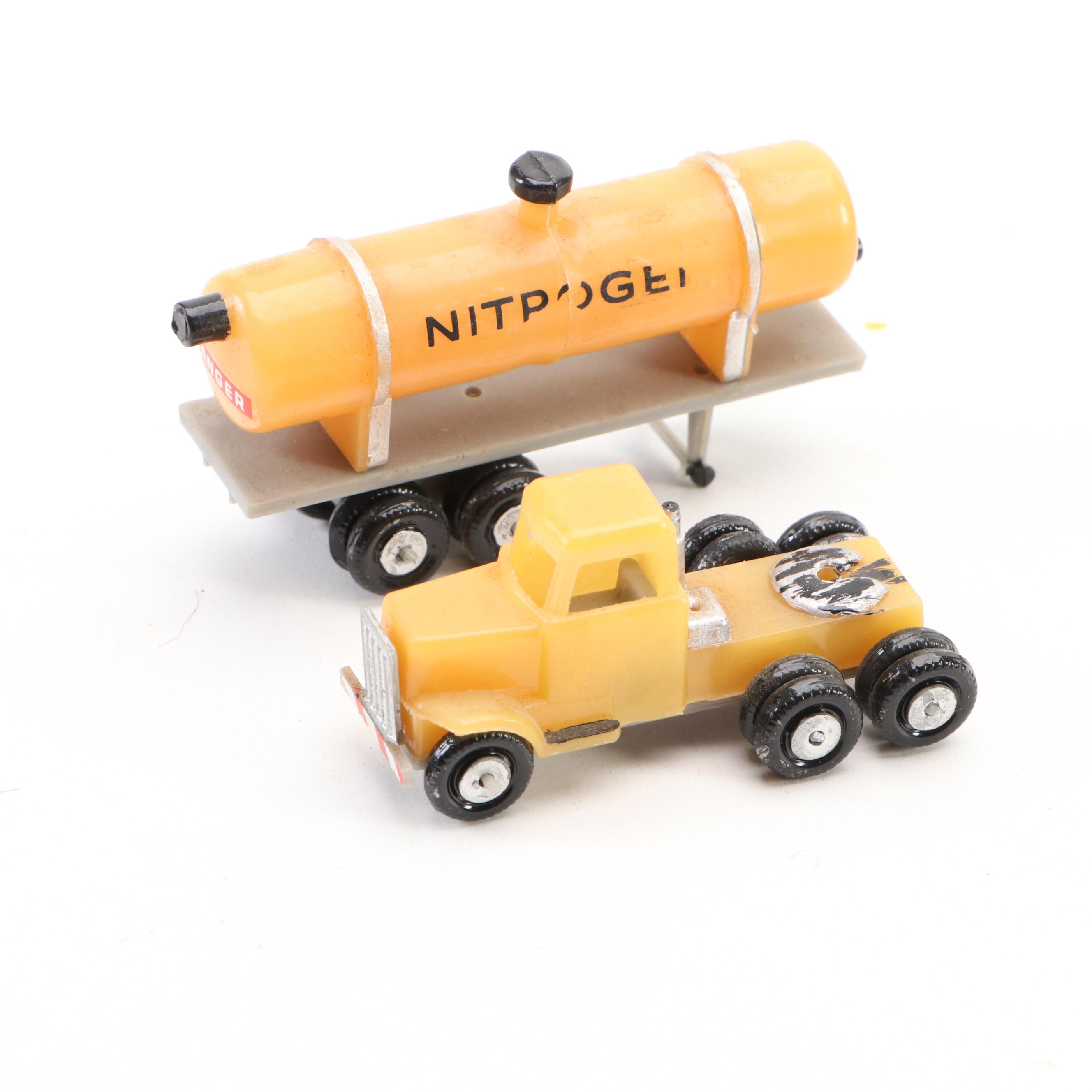 B-52 Stratofortress, Cessna A-37 Dragonfly and More Model Airplanes