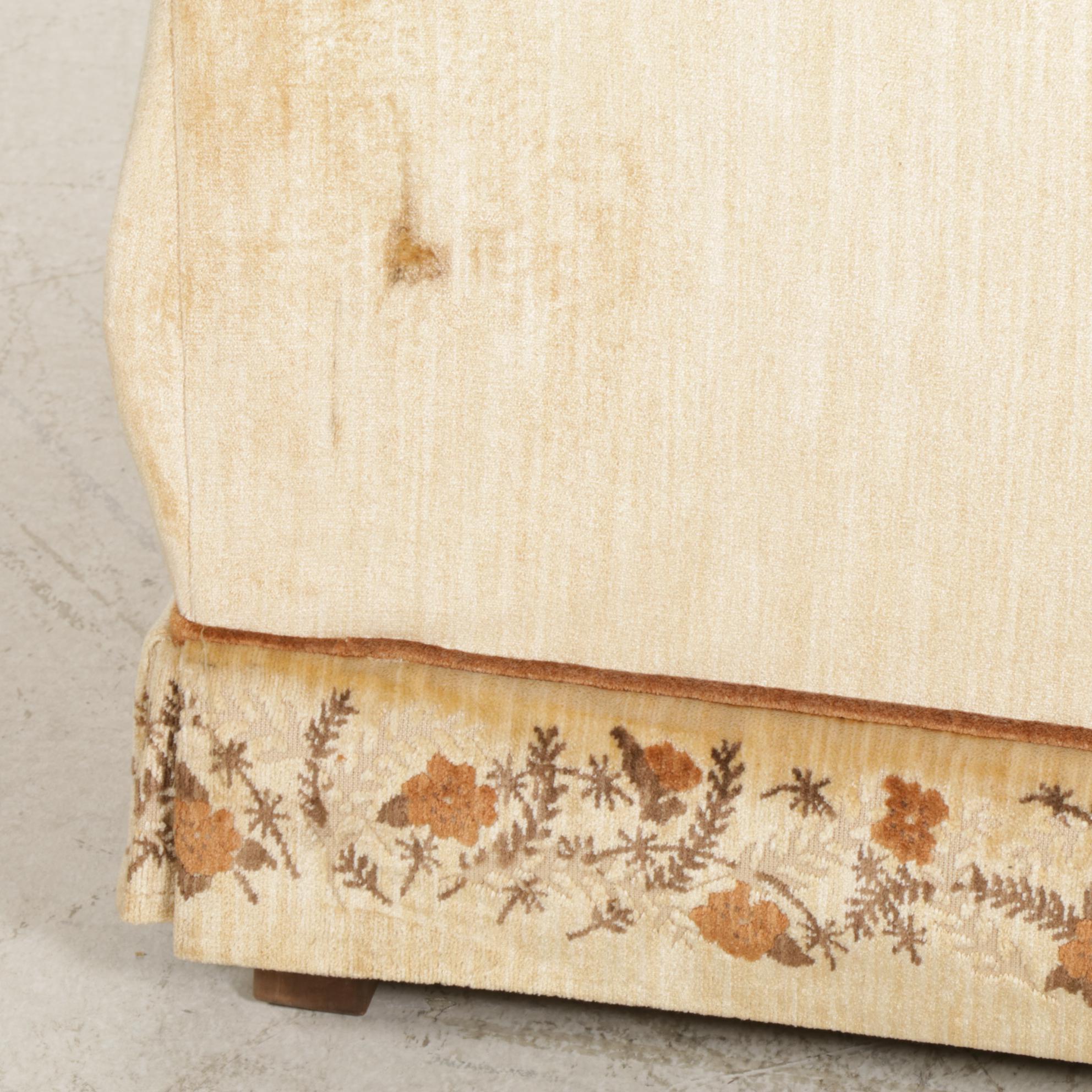 Smith Brothers of Berne Upholstered Sofa