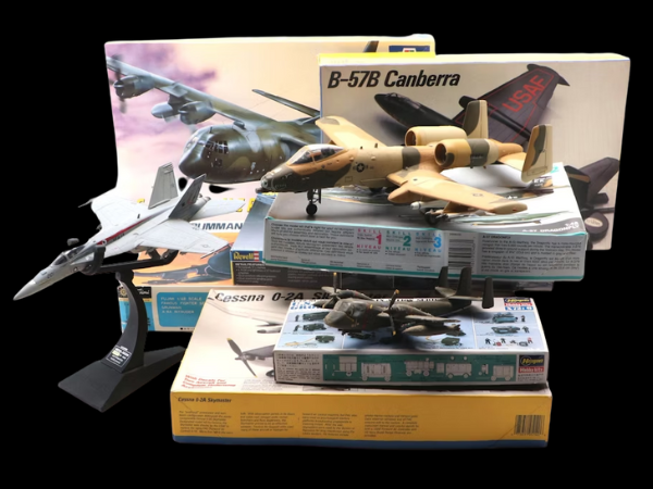 Sports Memorabilia, Toys, Ephemera & Collectibles