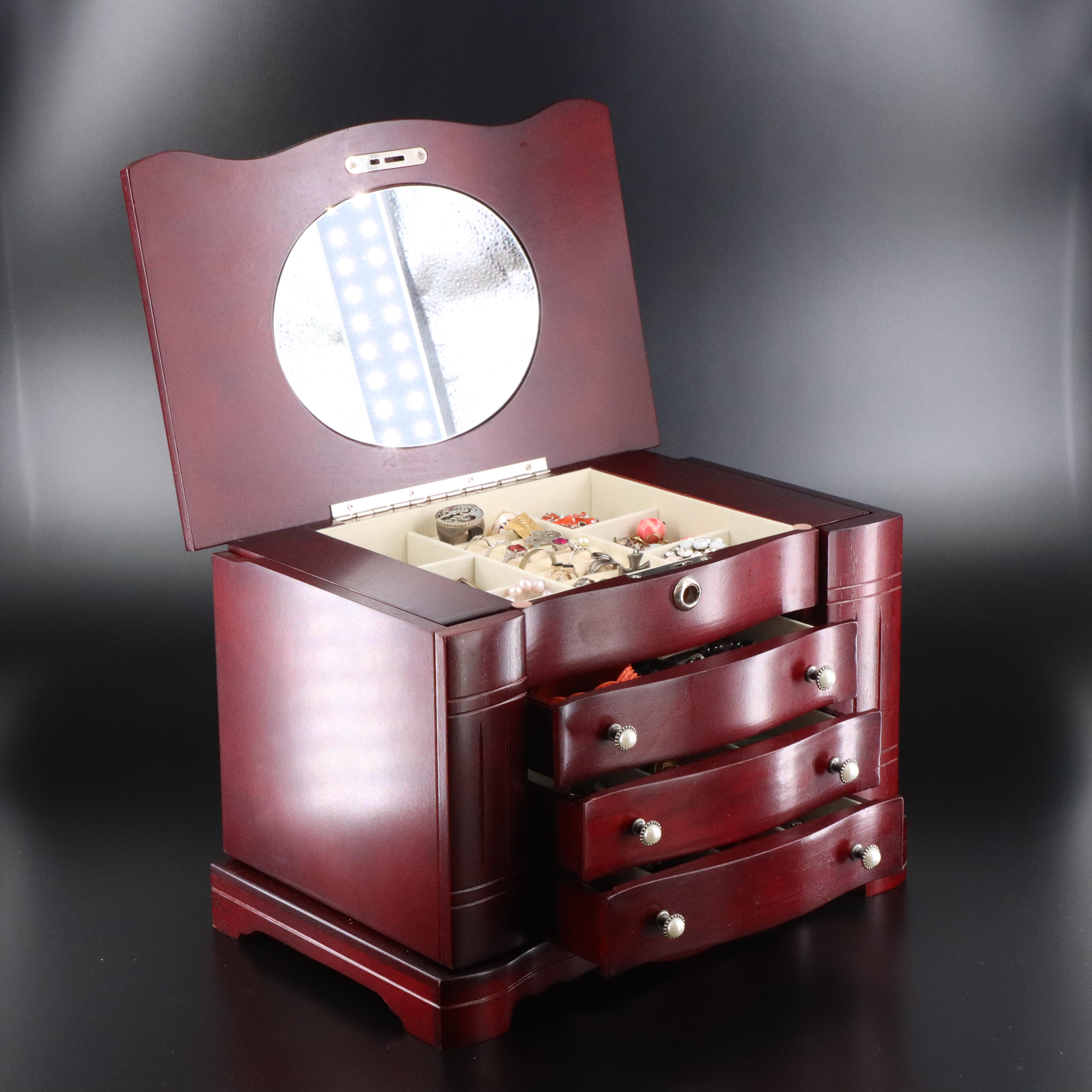 Uncommon Discoveries: Jewelry Collection