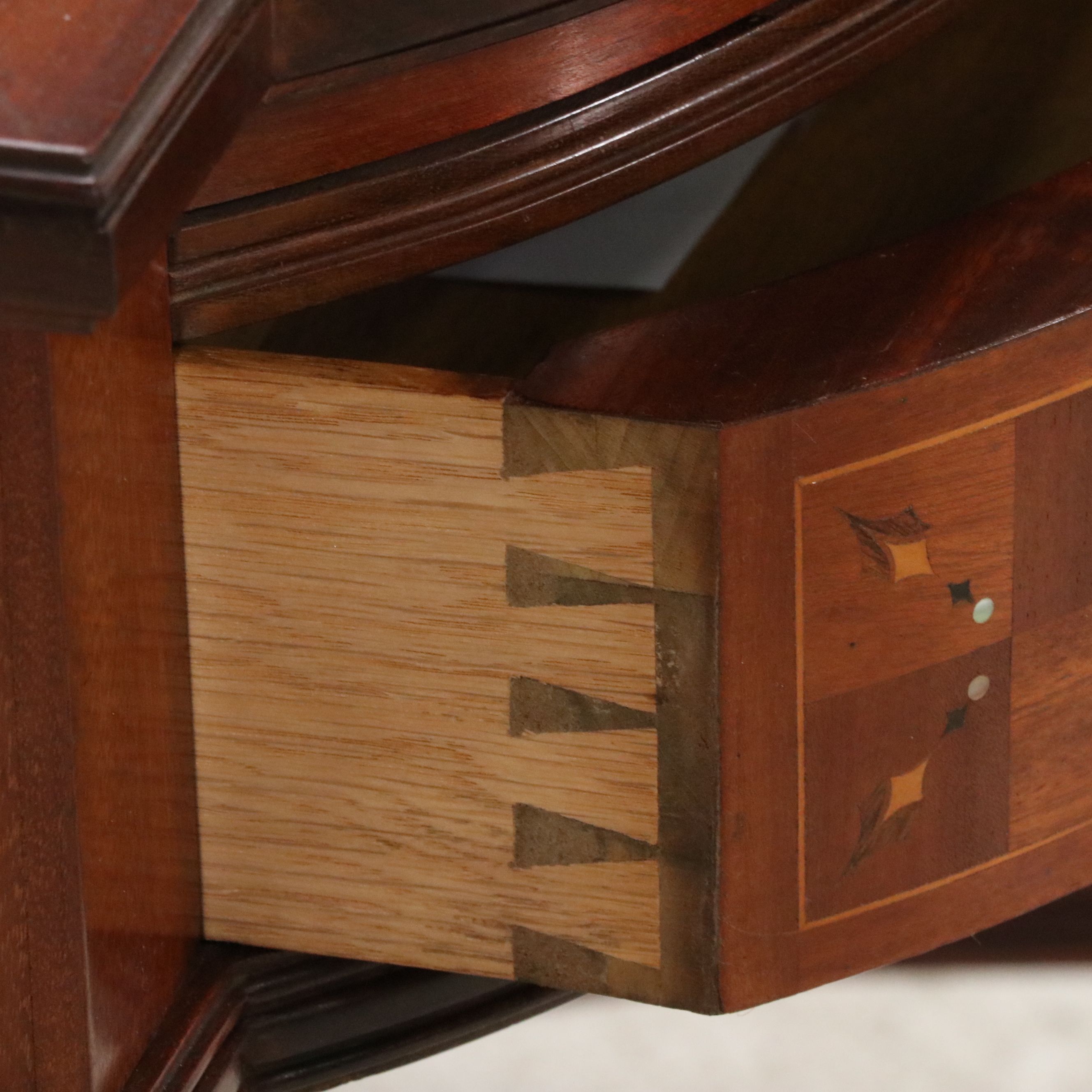 J. Groschkus Mahogany Dressing Table and Chair w/ MOP, Ebony, Satinwood Inlays