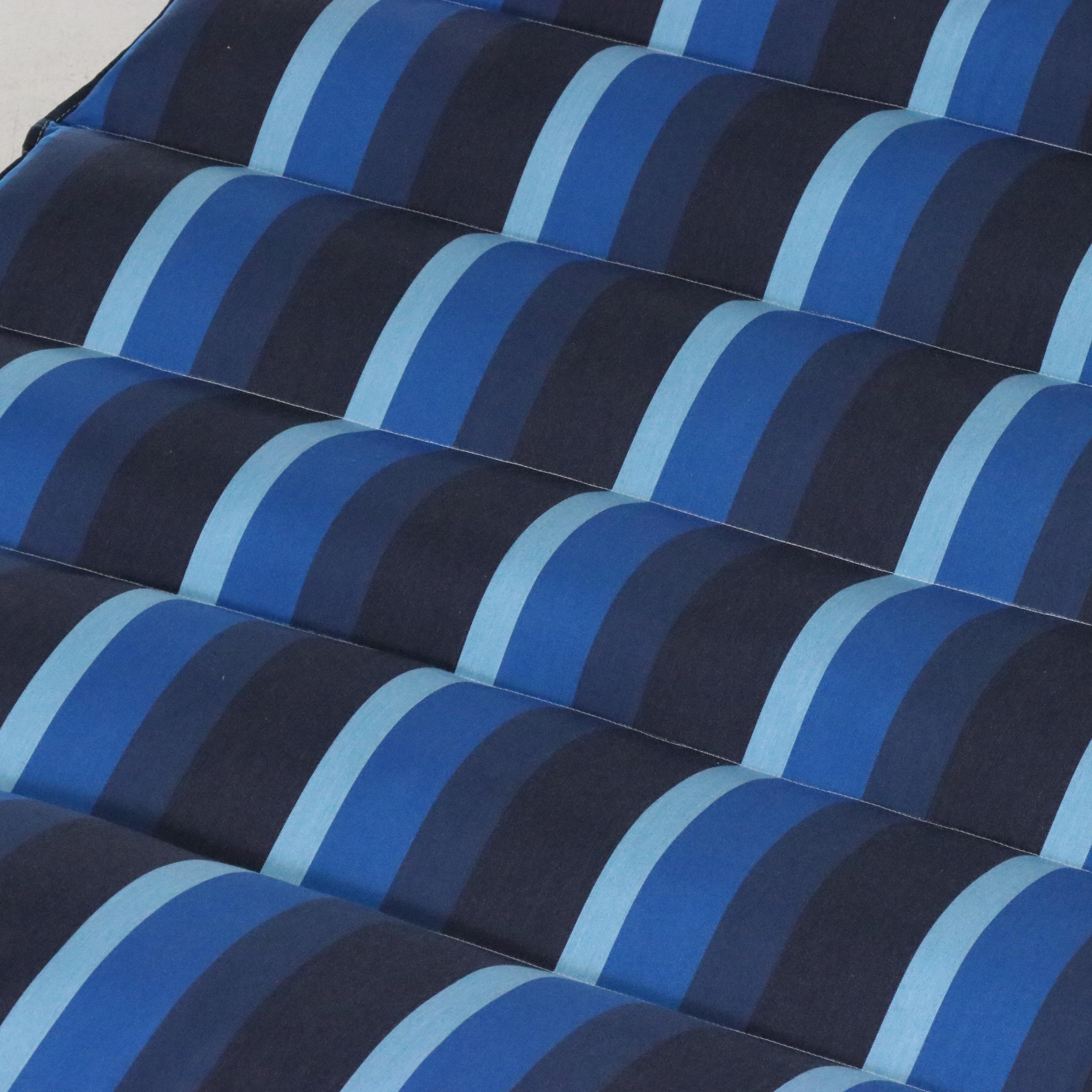 Hatteras Hammocks Duracord Quilted Hammock with Metal Stand