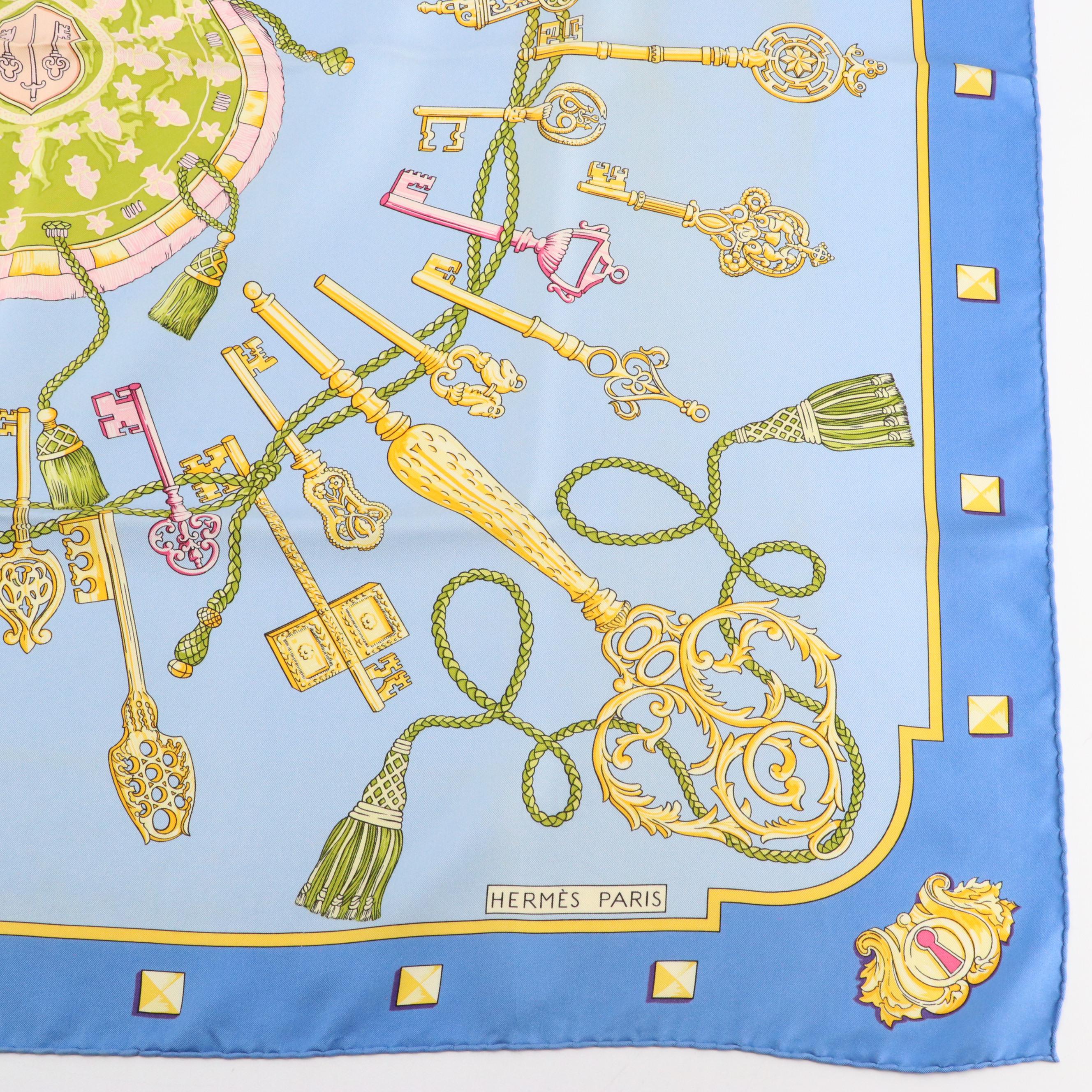 Hermès "Les Clés" Scarf 90 in Silk Twill with Box