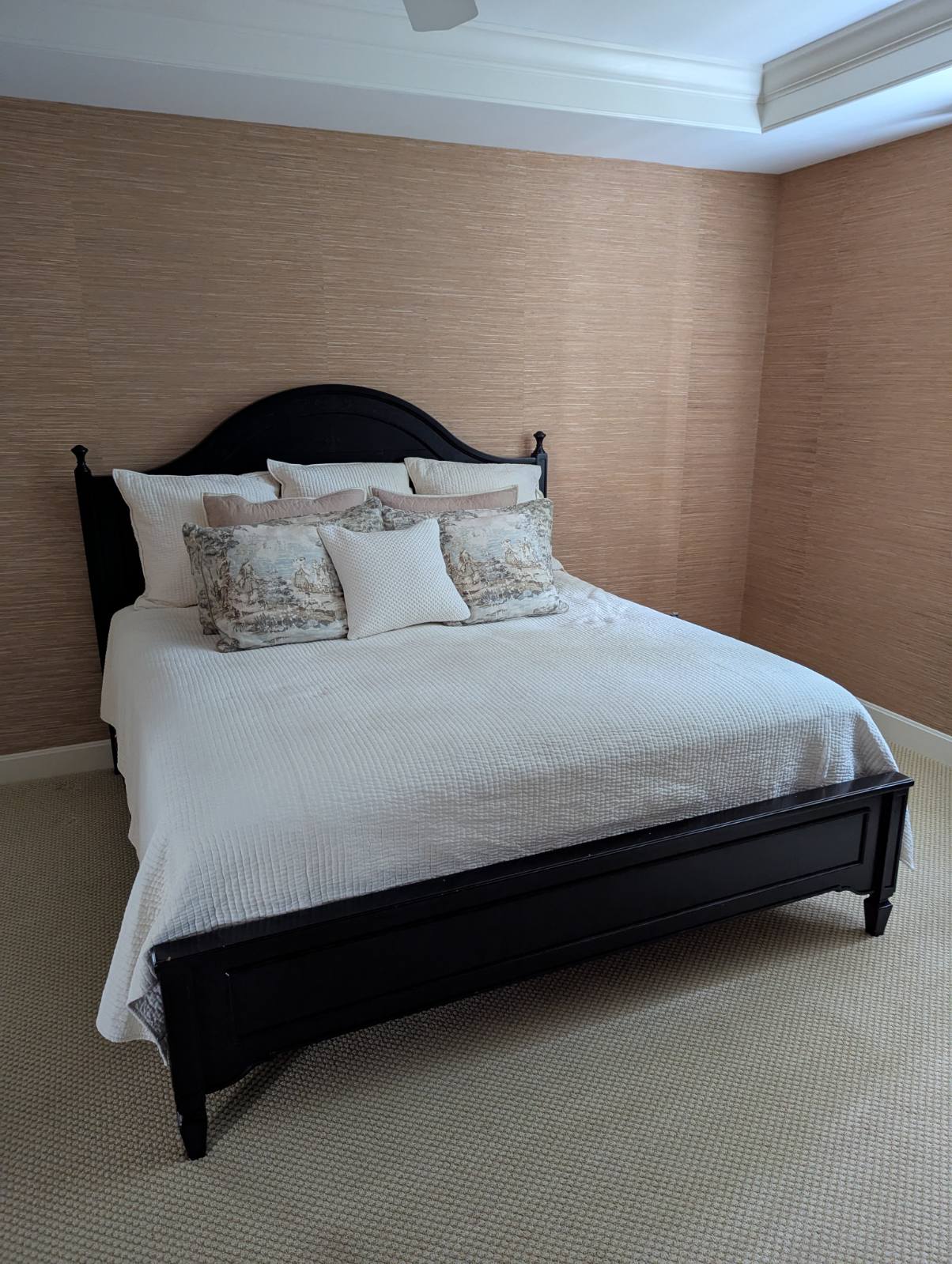 Stanley Furniture King Black Painted Panel Bed, Bedding and Accent Pillows