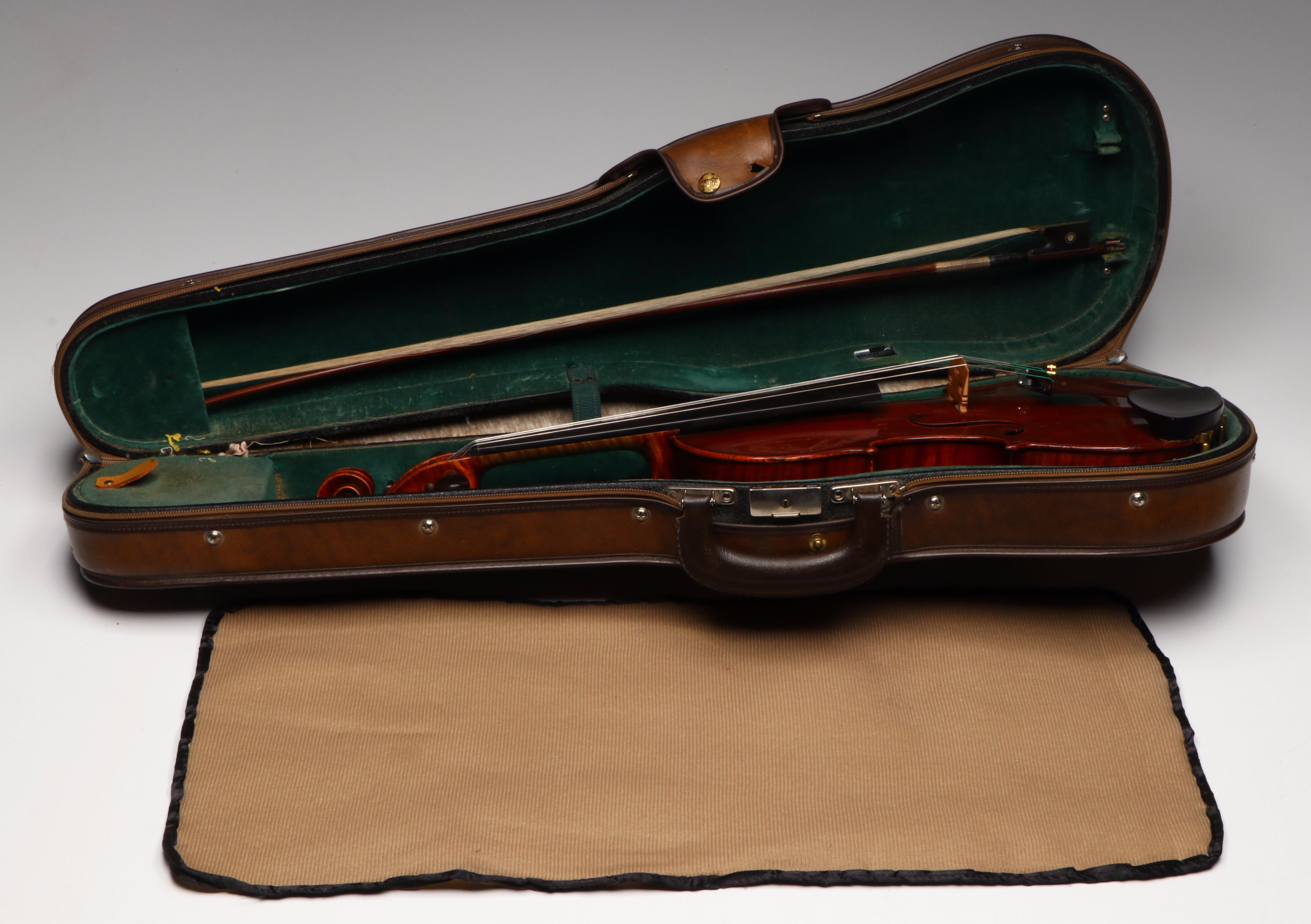 Eugen Gärtner Flame Maple and Ebony 4/4 Violin with Léon Bernardel Bow, 1898