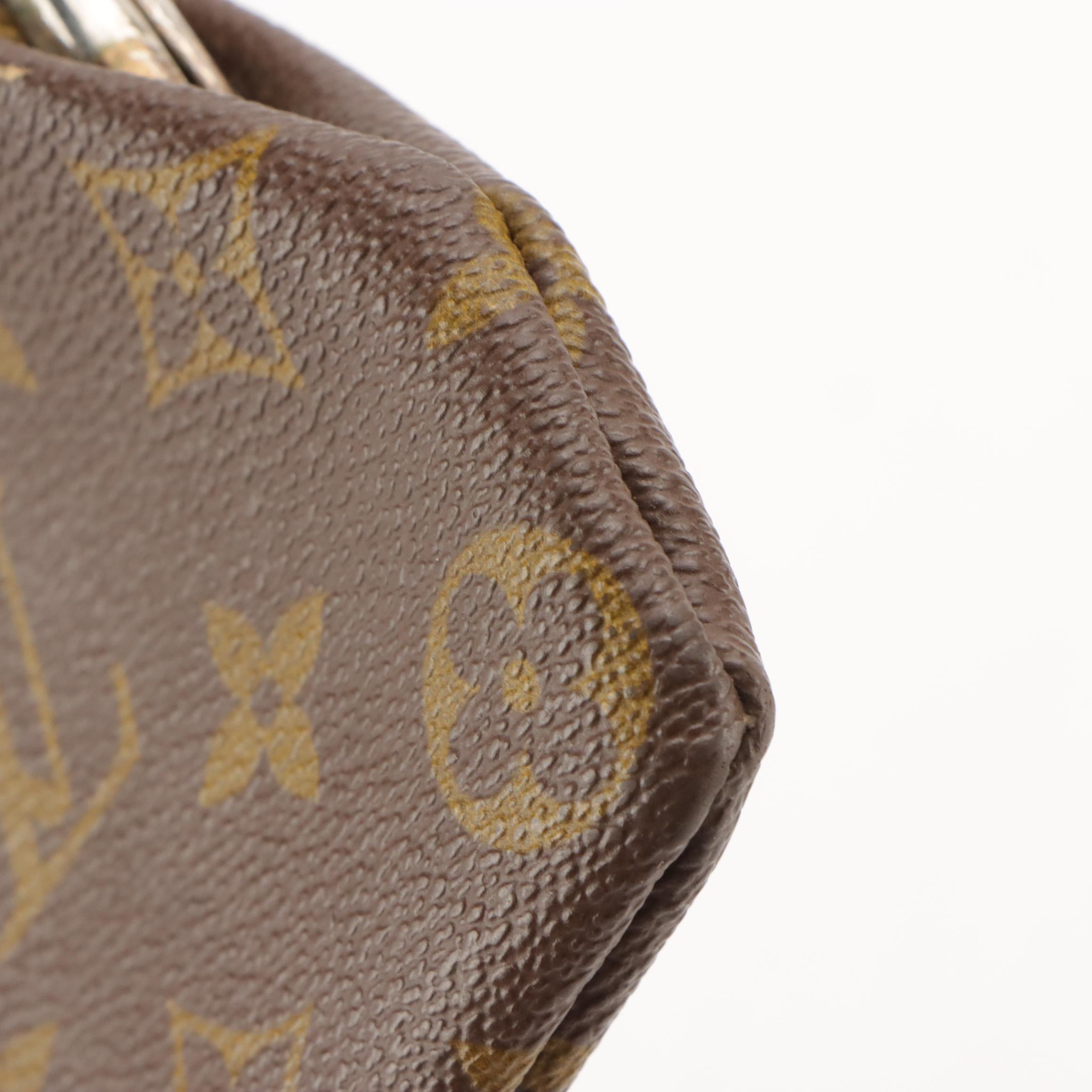 The French Company for Louis Vuitton Marais Bucket Bag Kisslock Accessory Pouch