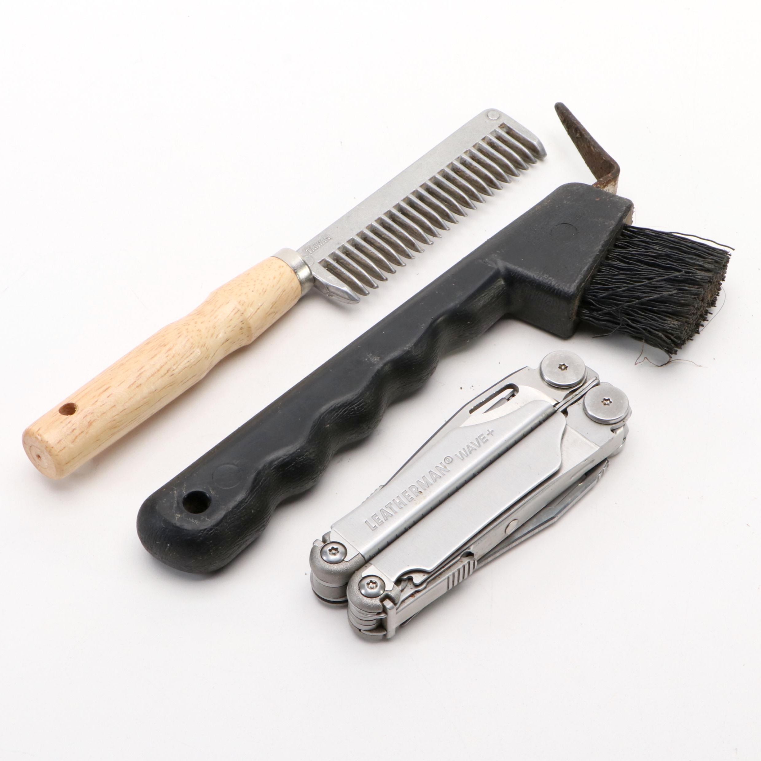 Leatherman Wave+ Multi-Tool with Horse Hoof Pick and Pulling Comb