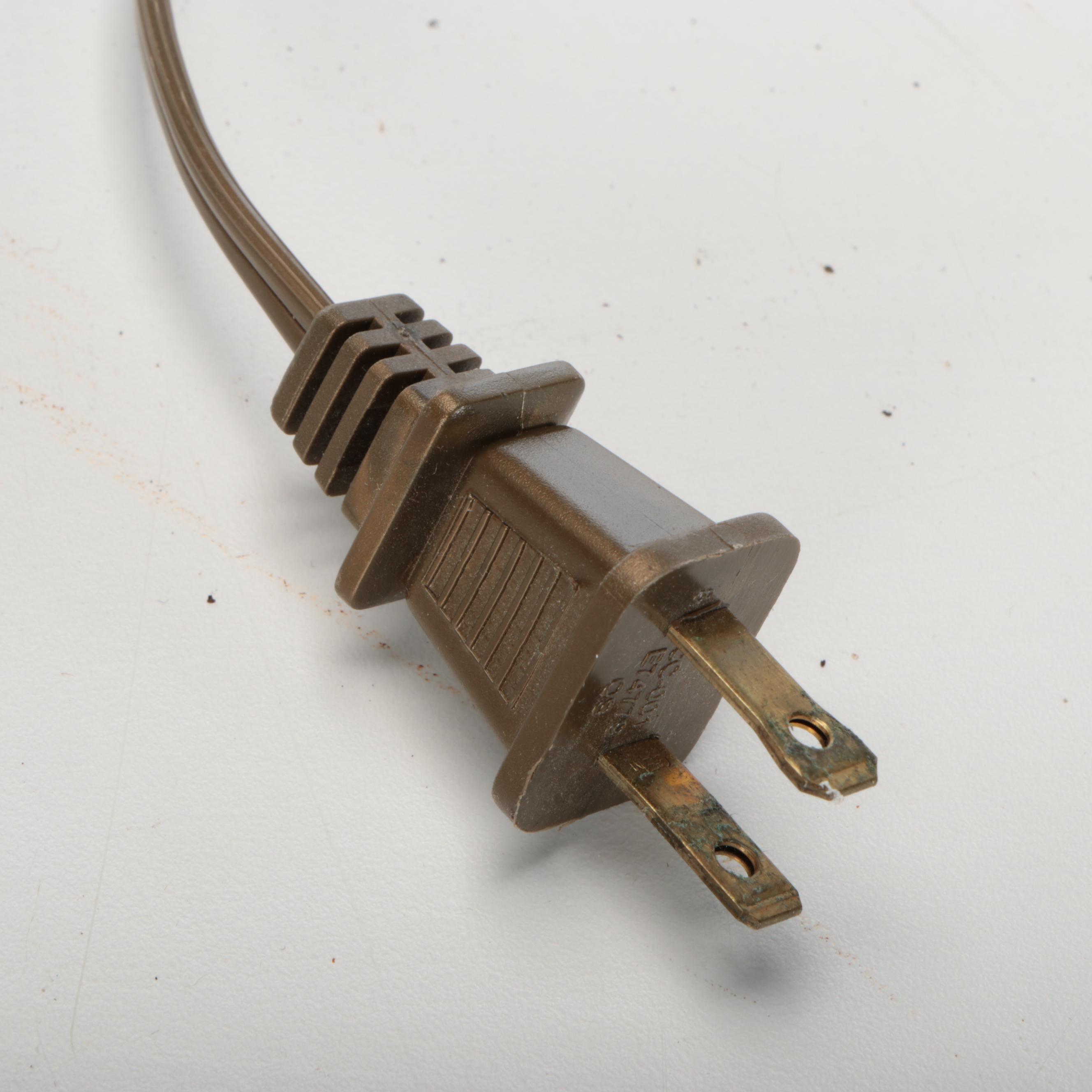 Ceramic Hand-Painted Rooster Table Lamp with Silk Shade