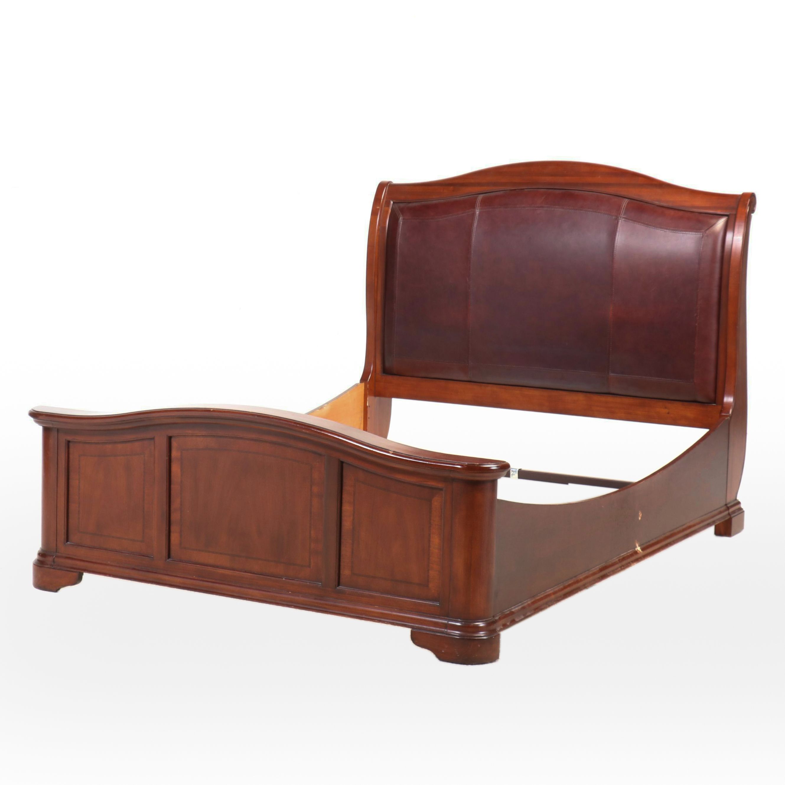 Edwardian Style Sleigh Bed in Queen Size with Faux Leather Padded Headboard