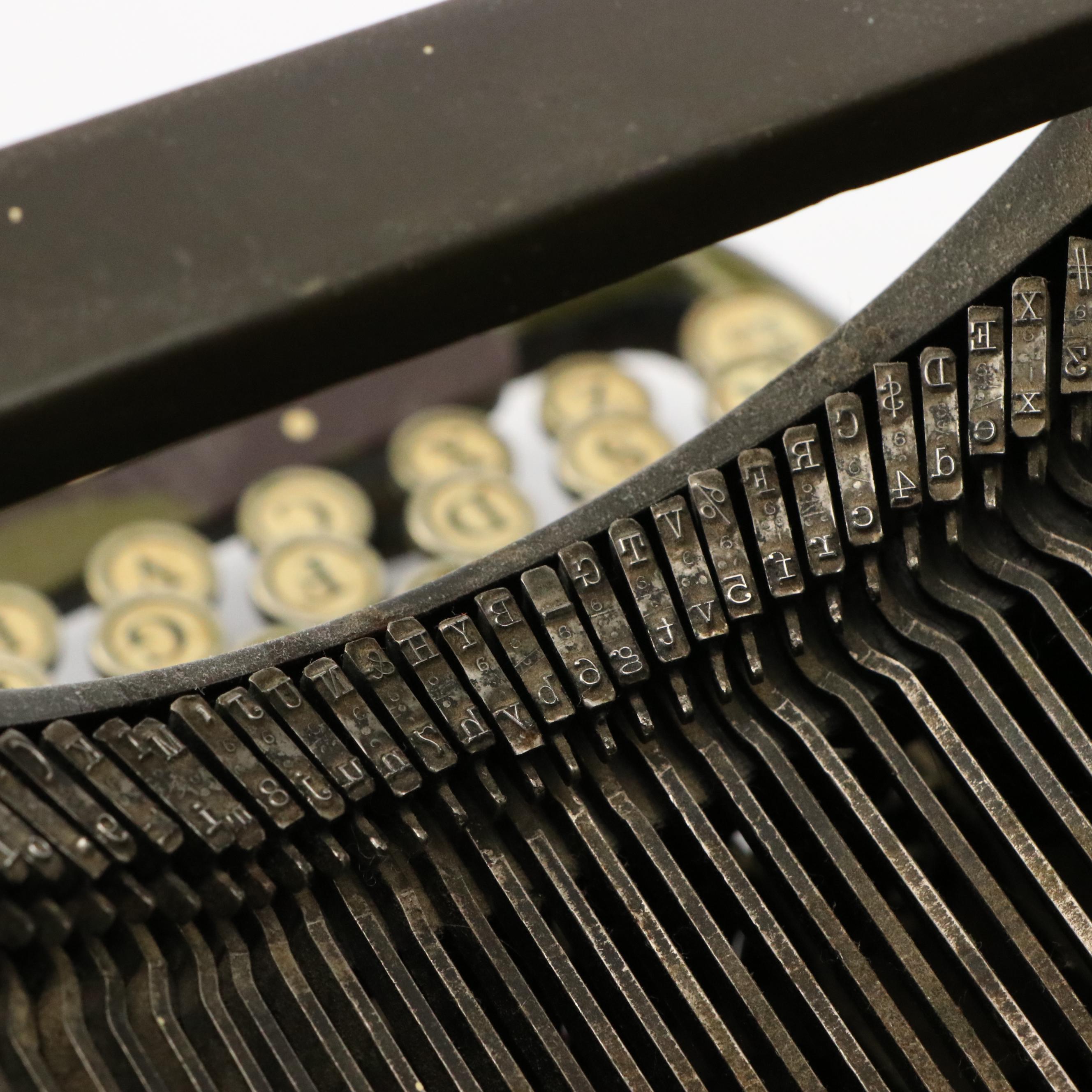 LC Smith & Corona No. 8 Secretarial Typewriter