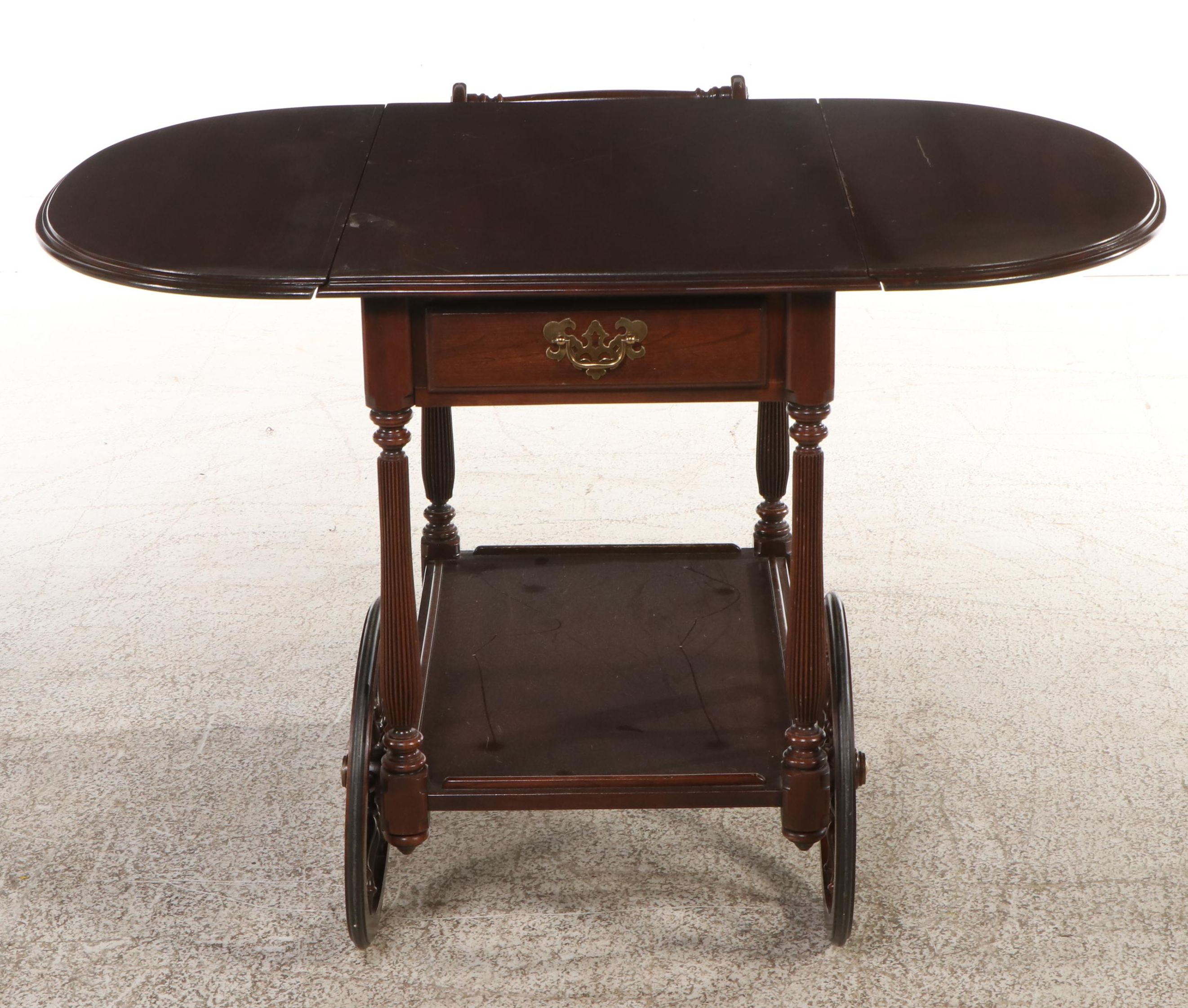 American Colonial Style Walnut Serving Cart with Tray, Mid to Late 20th Century